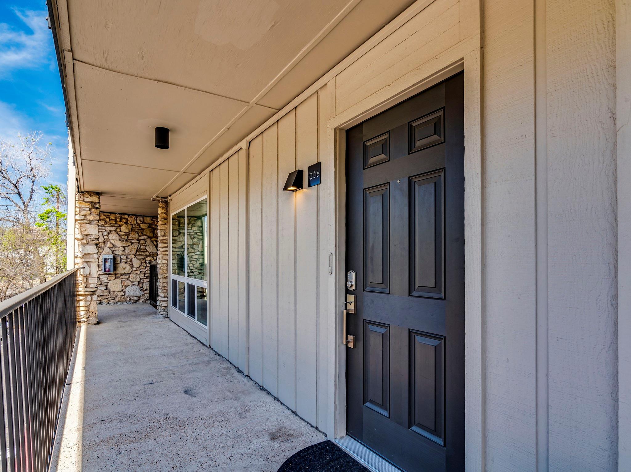 500 E Riverside Dr # 206, Austin, TX 78704