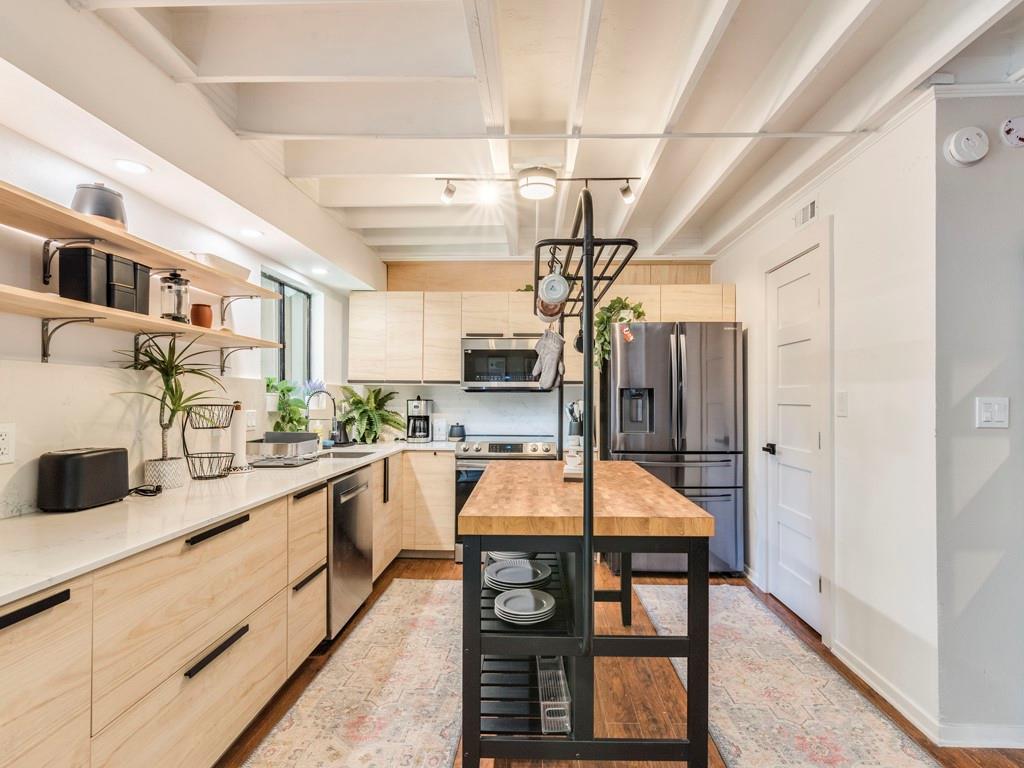 500 E Riverside Dr # 206, Austin, TX 78704