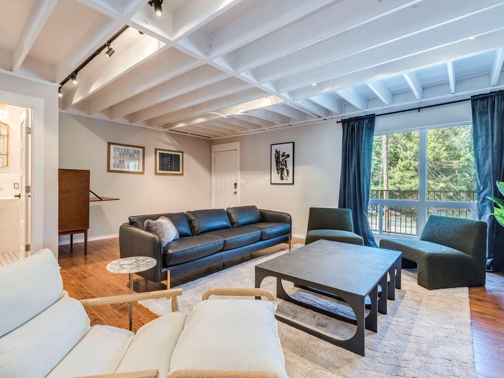 500 E Riverside Dr # 206, Austin, TX 78704