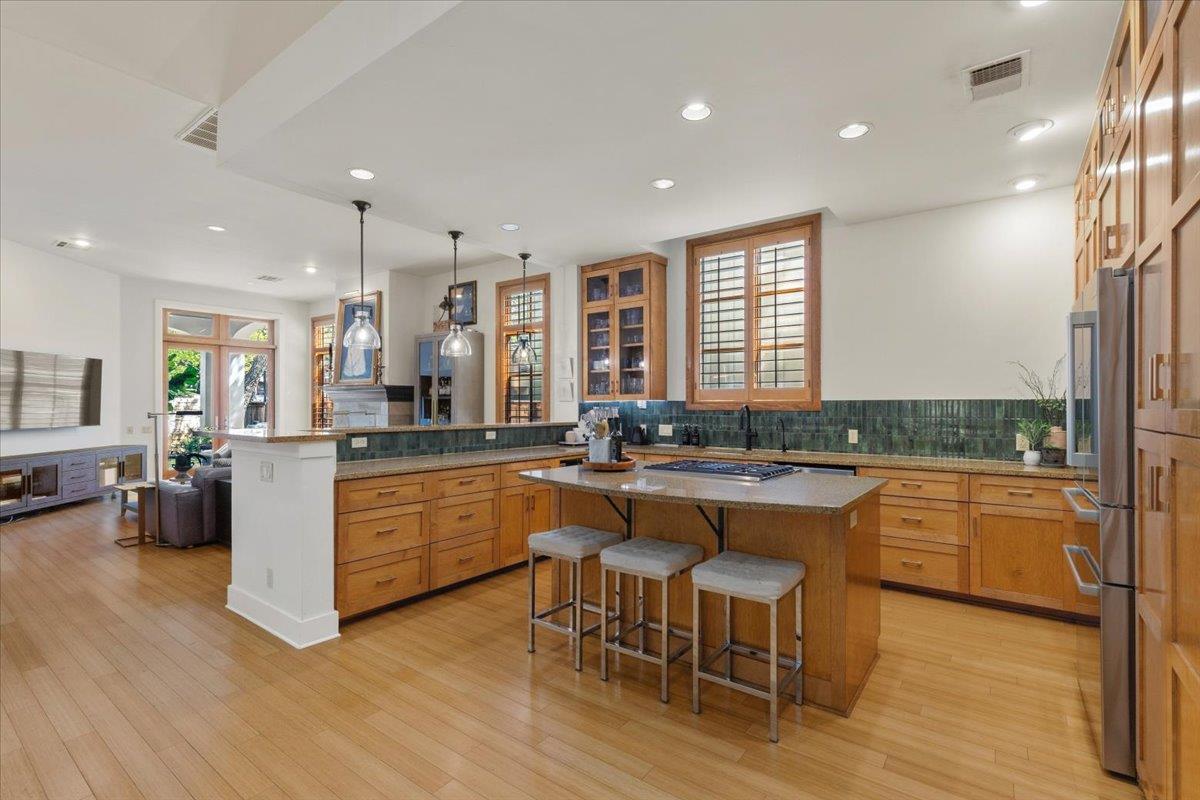 2207 Forest Trl # A, Austin, TX 78703