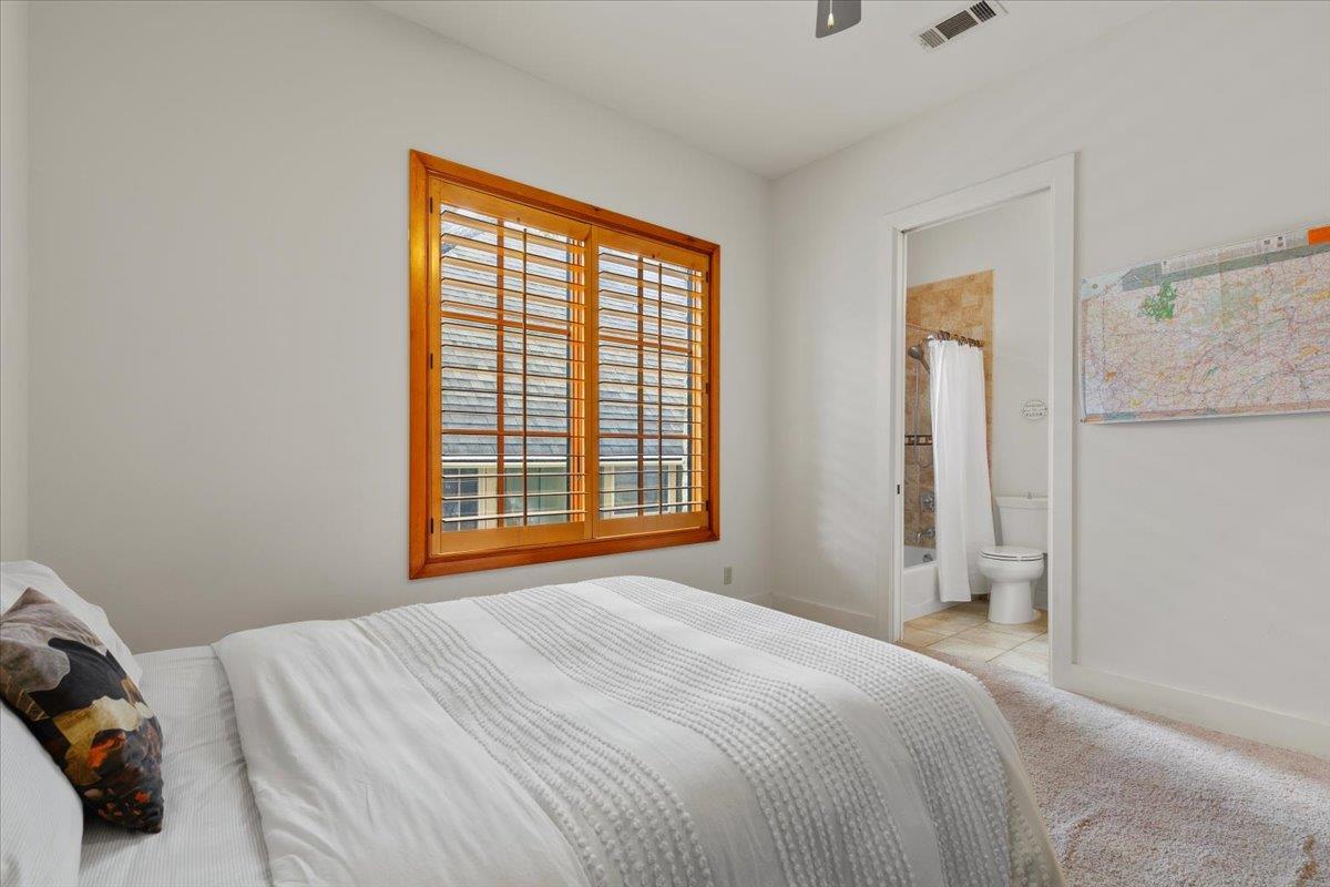 2207 Forest Trl # A, Austin, TX 78703