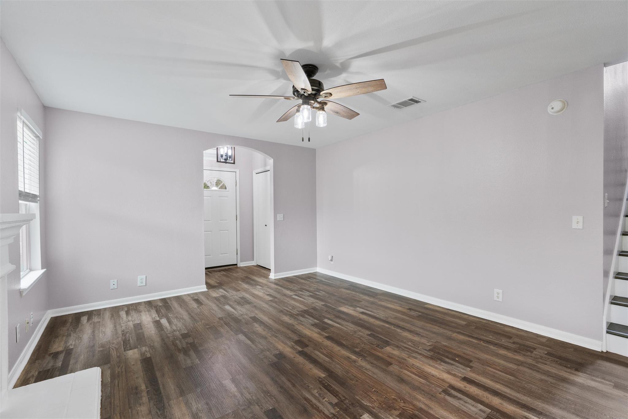 709 Sparkling Brook Ln, Leander, TX 78641