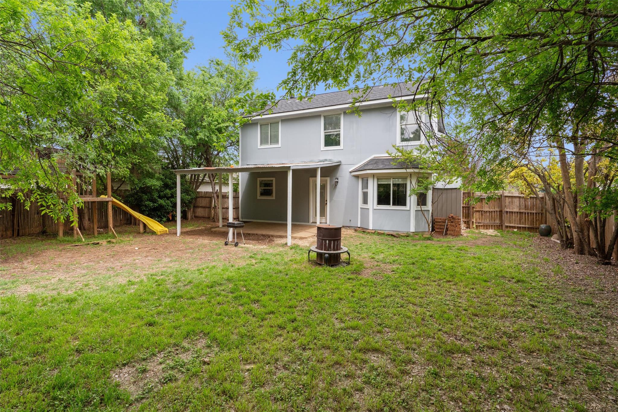 709 Sparkling Brook Ln, Leander, TX 78641