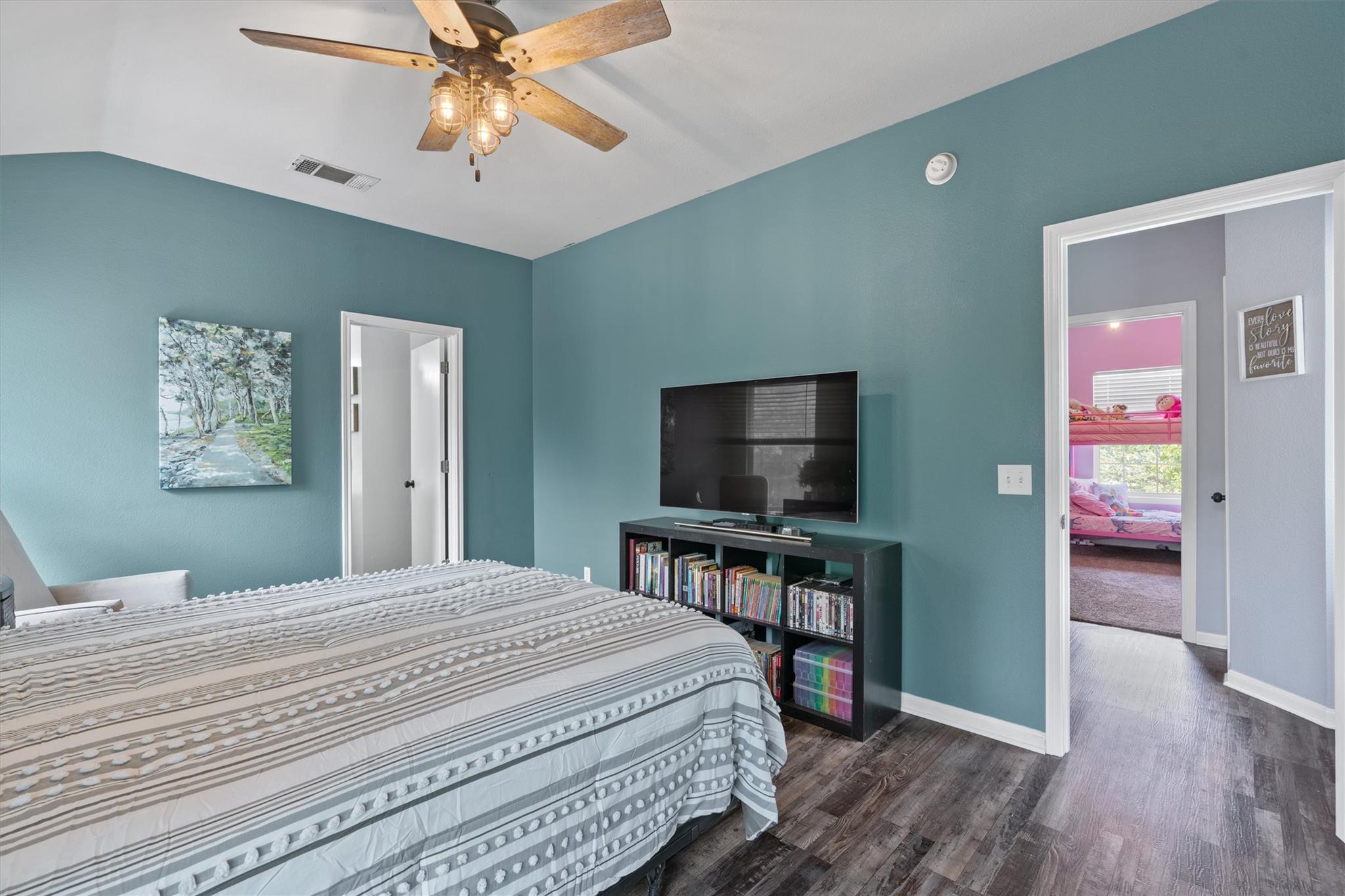 709 Sparkling Brook Ln, Leander, TX 78641