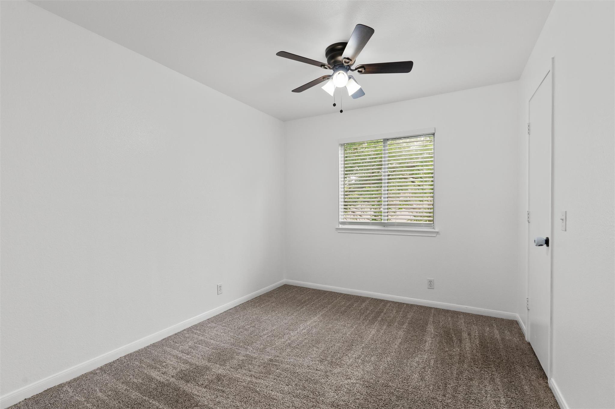 709 Sparkling Brook Ln, Leander, TX 78641