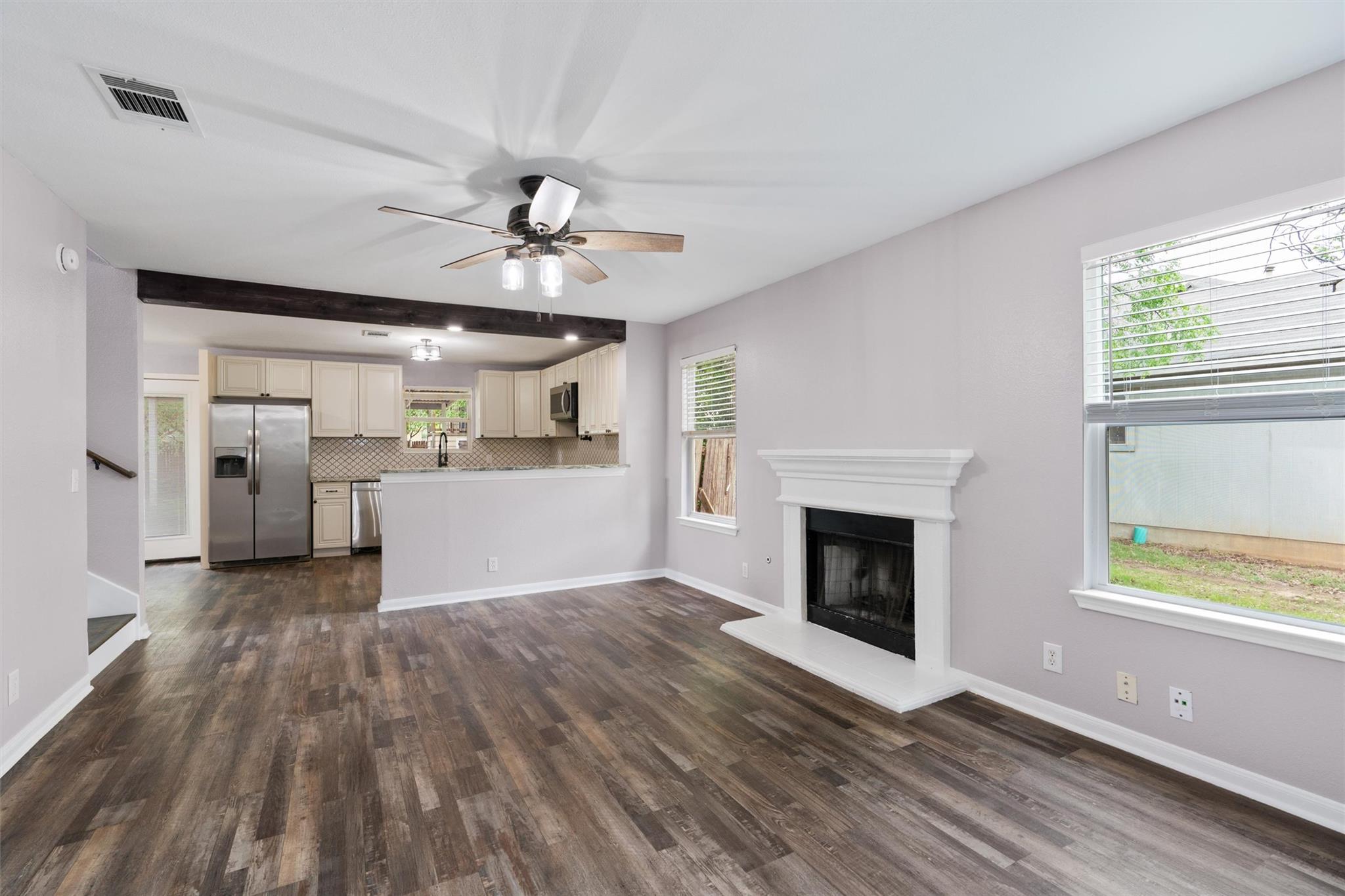 709 Sparkling Brook Ln, Leander, TX 78641