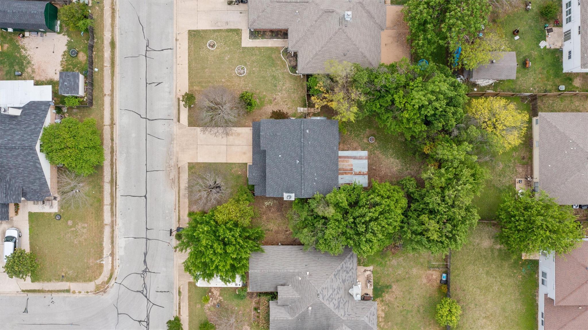 709 Sparkling Brook Ln, Leander, TX 78641