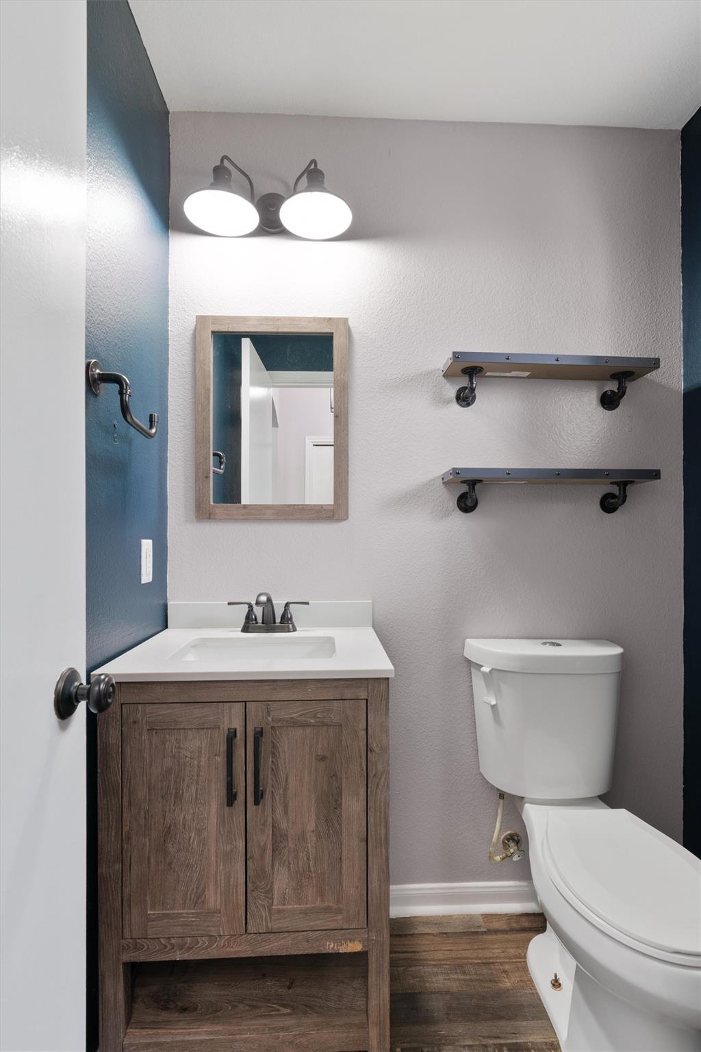 709 Sparkling Brook Ln, Leander, TX 78641