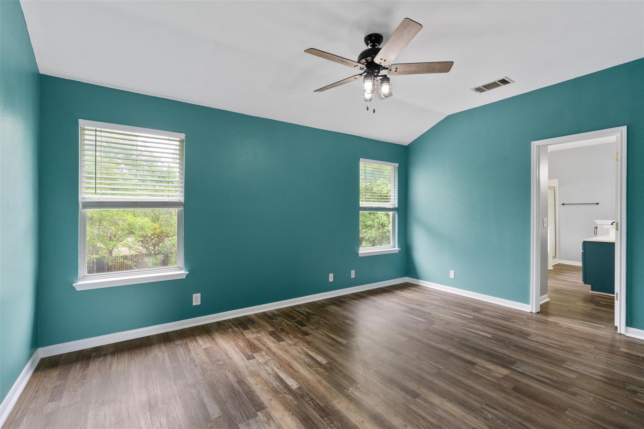 709 Sparkling Brook Ln, Leander, TX 78641