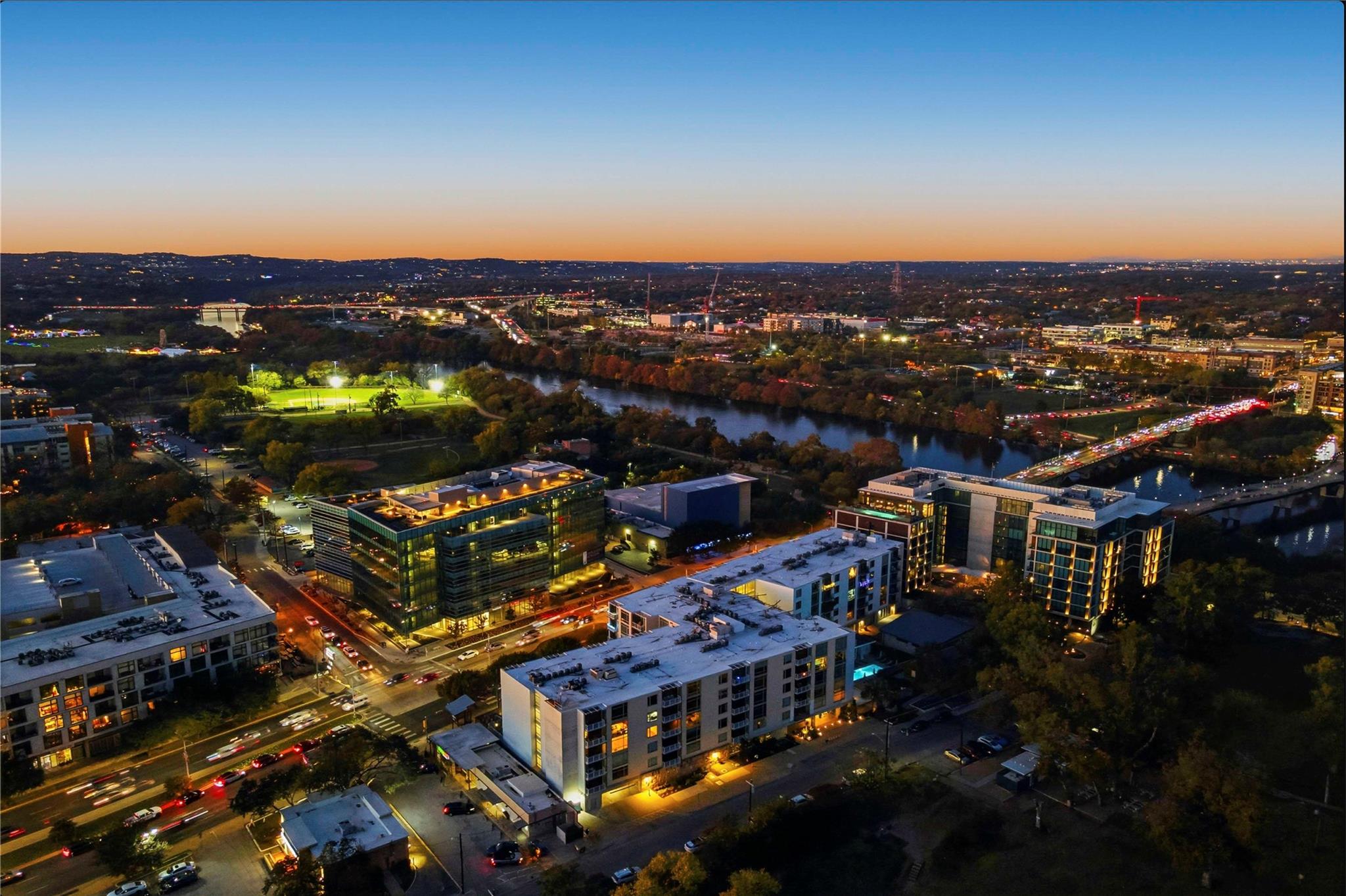 210 Lee Barton Dr # 401, Austin, TX 78704