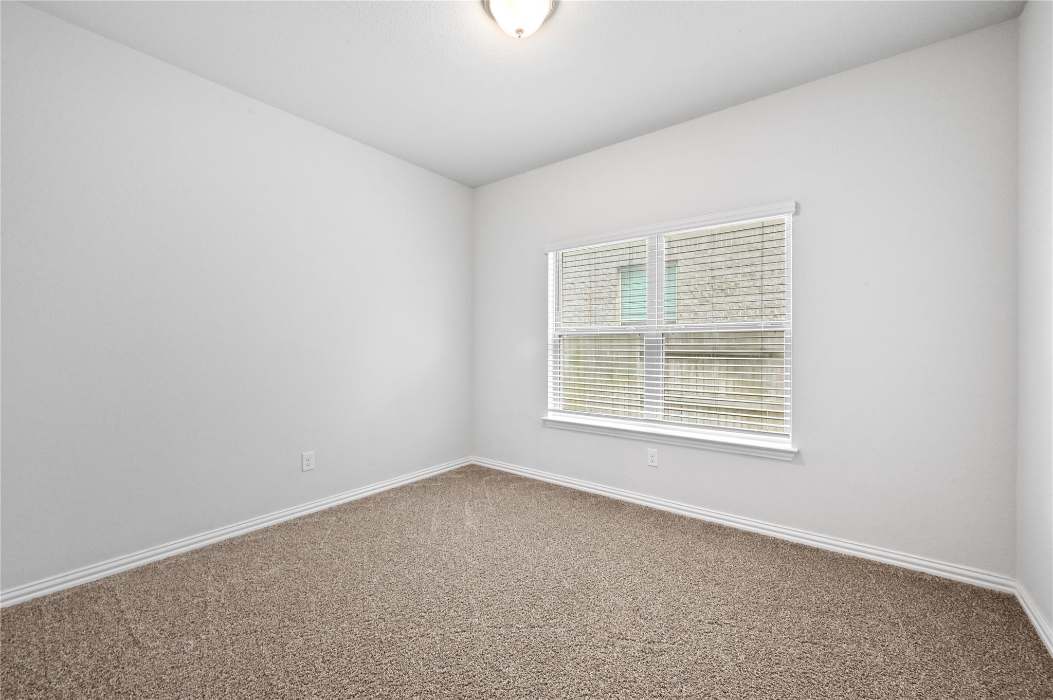 392 Algaroba Loop, Buda, TX 78610