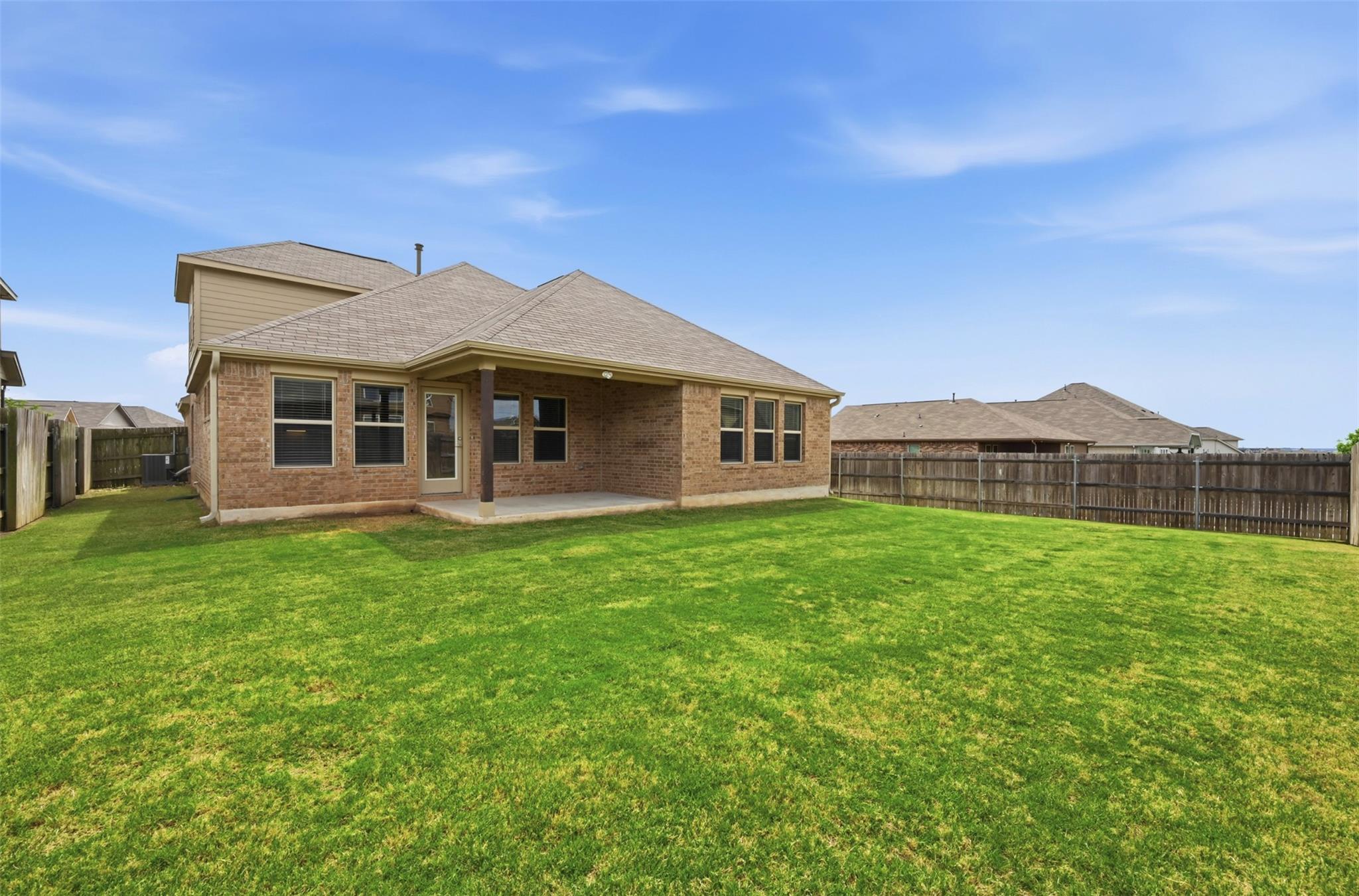 392 Algaroba Loop, Buda, TX 78610