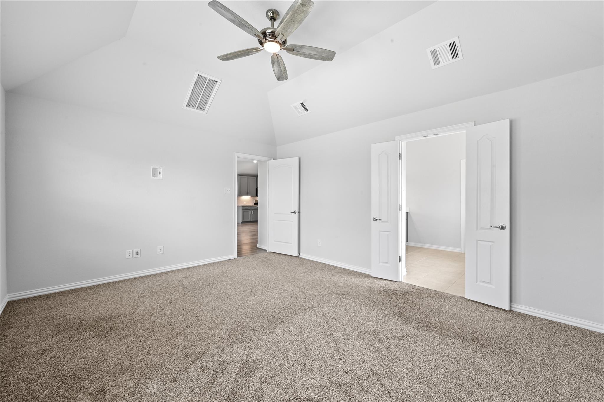 392 Algaroba Loop, Buda, TX 78610