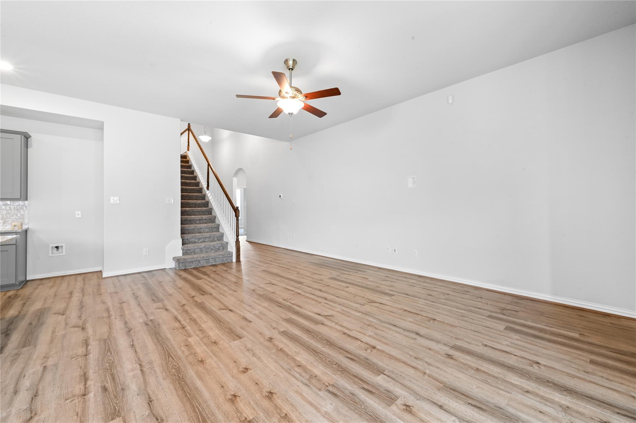 392 Algaroba Loop, Buda, TX 78610