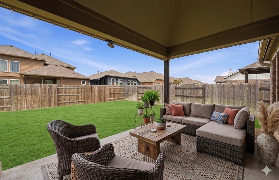 392 Algaroba Loop, Buda, TX 78610