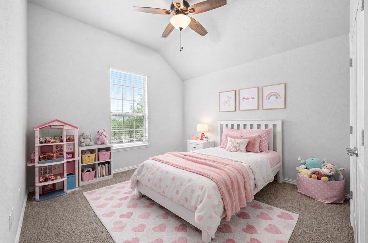 392 Algaroba Loop, Buda, TX 78610