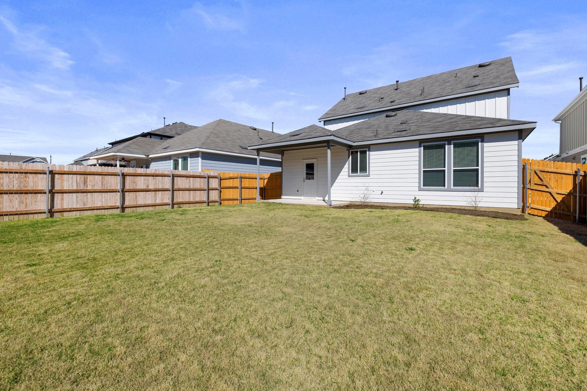 1605 Holly Lake Dr, Leander, TX 78641