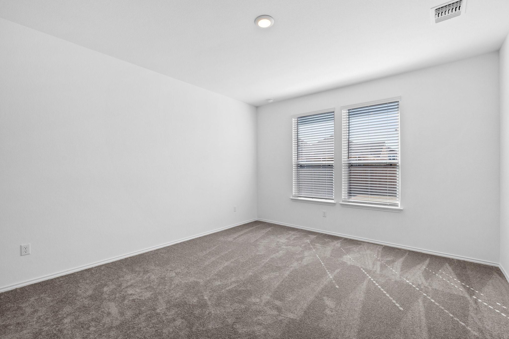 1605 Holly Lake Dr, Leander, TX 78641