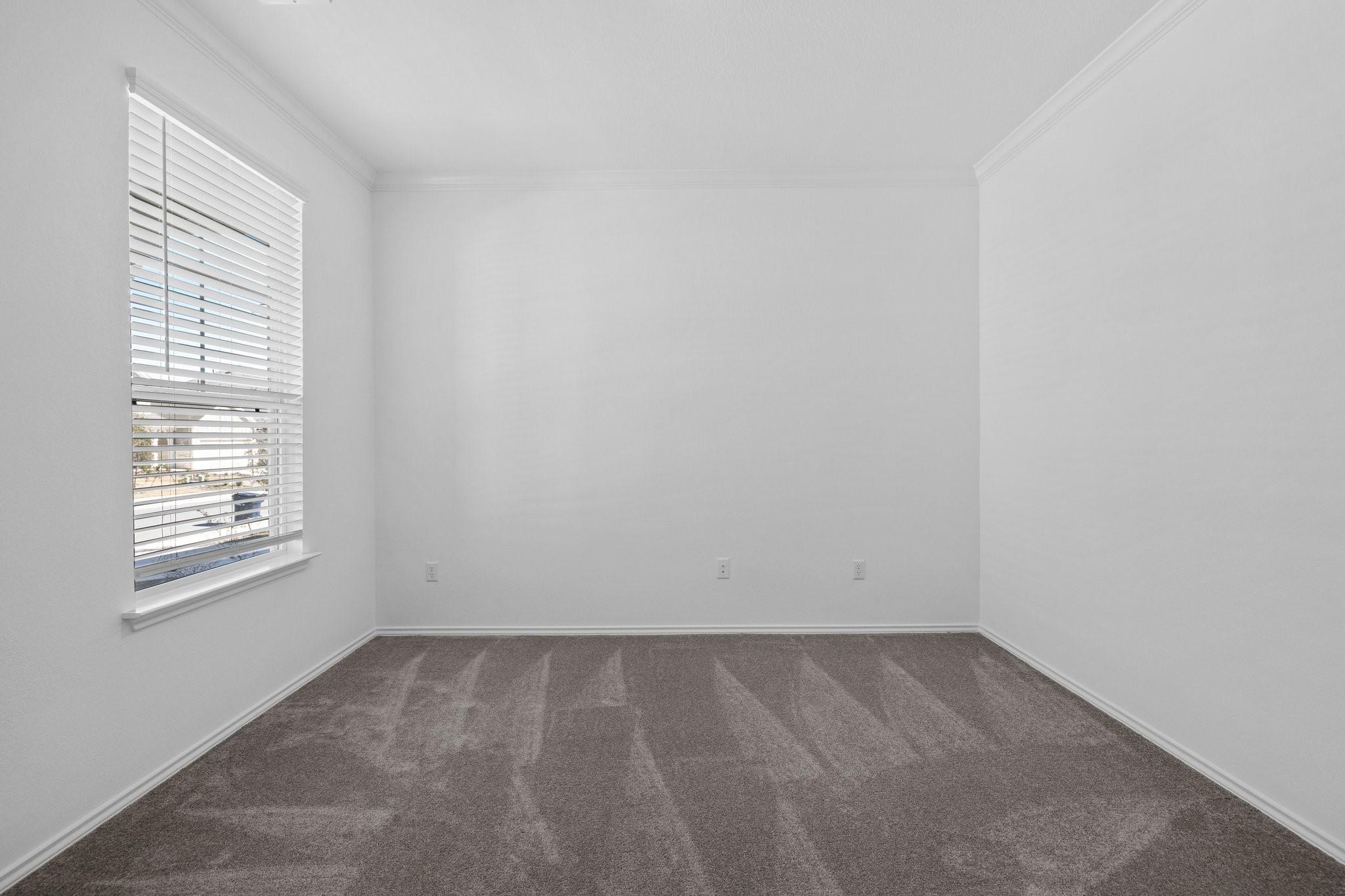 1605 Holly Lake Dr, Leander, TX 78641