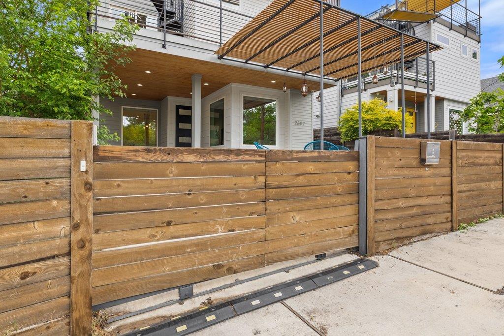 2602 E 13th St, Austin, TX 78702