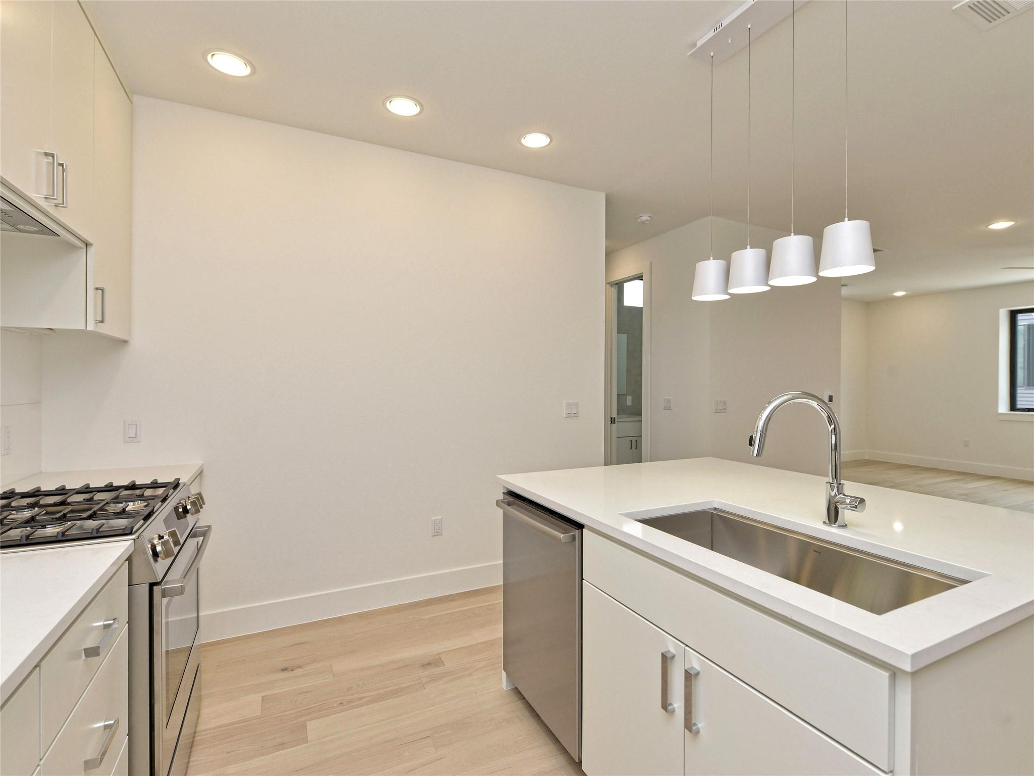 3406 E 17th St # 3, Austin, TX 78721