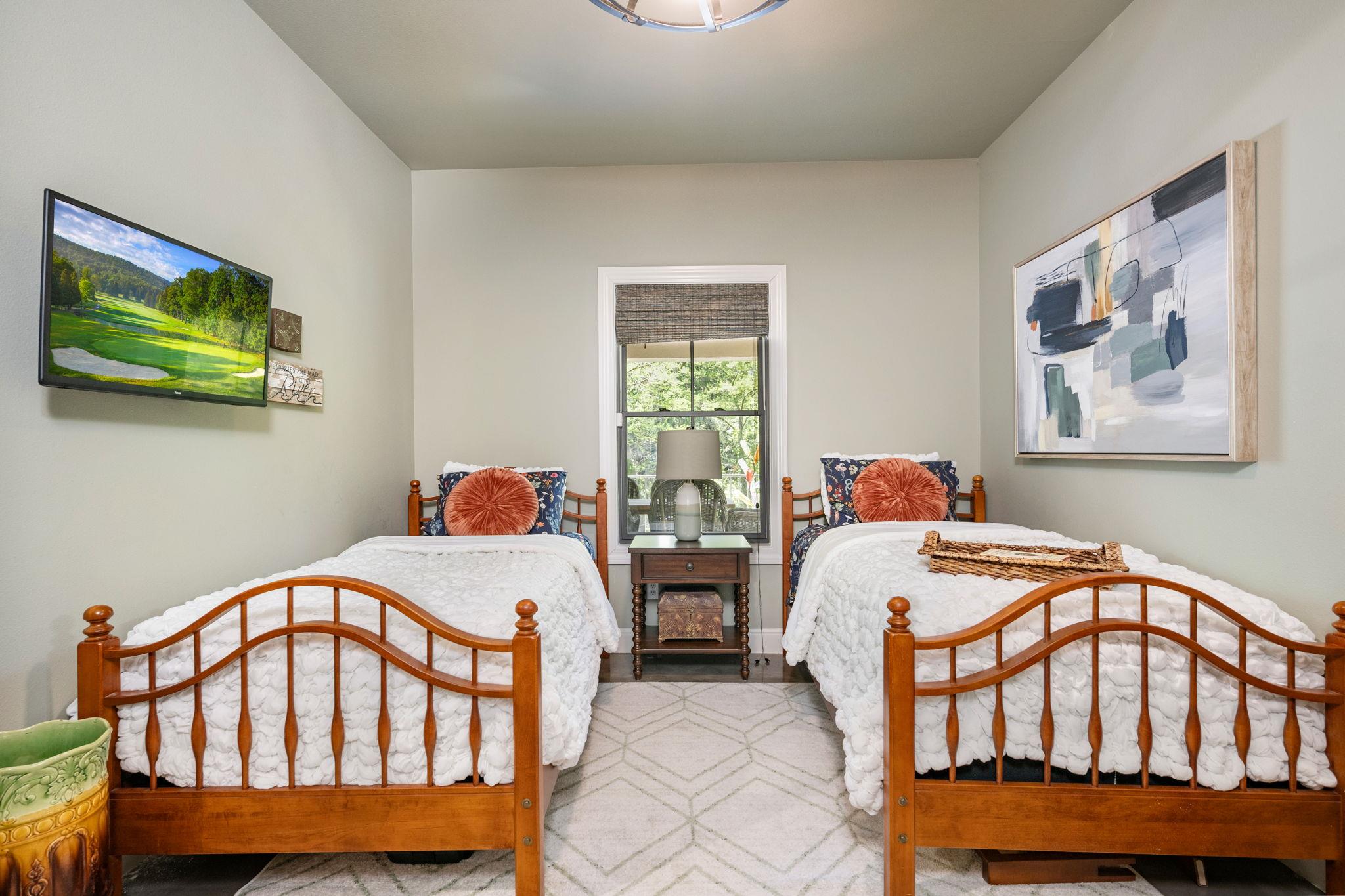 1771 Edgewater Fls, Canyon Lake, TX 78133