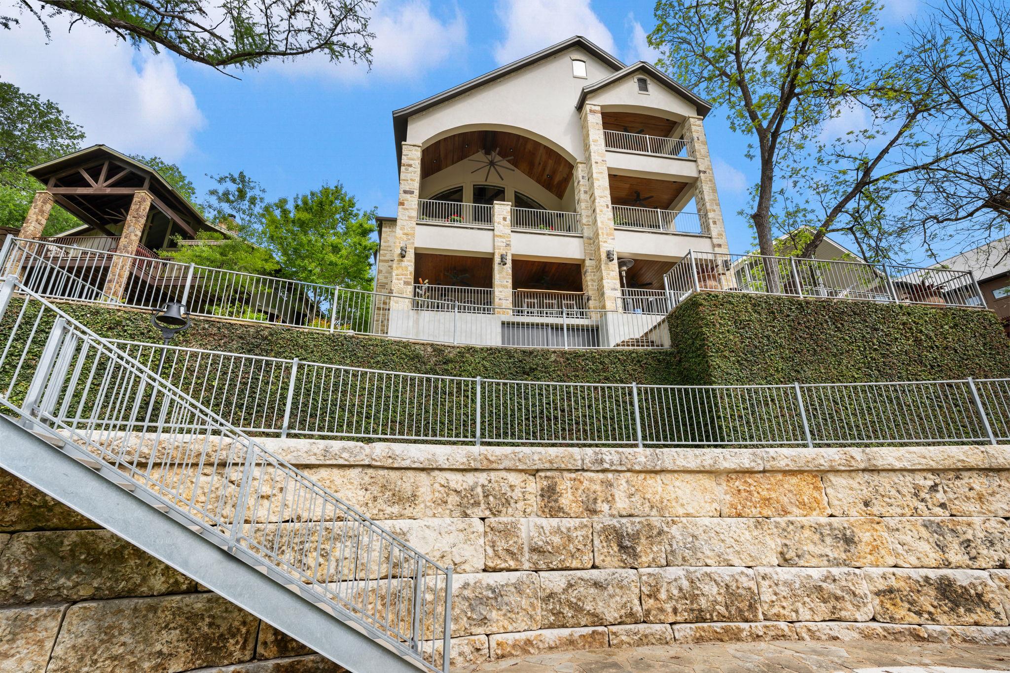 1771 Edgewater Fls, Canyon Lake, TX 78133