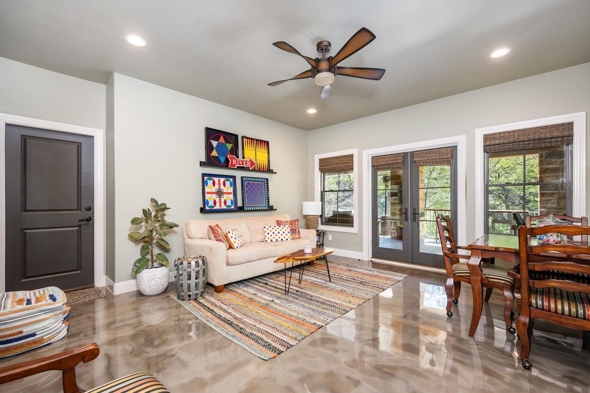 1771 Edgewater Fls, Canyon Lake, TX 78133