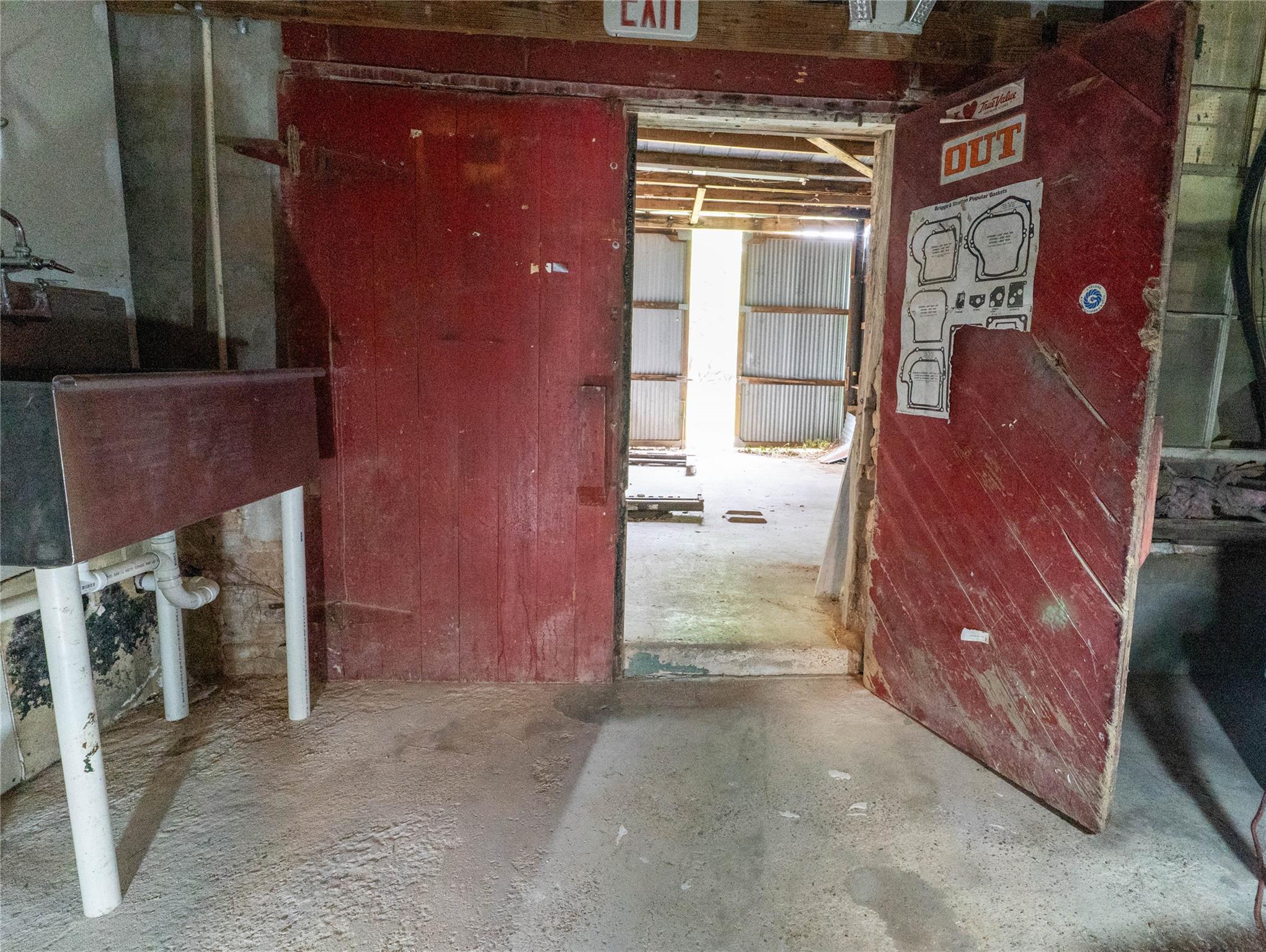 110 E Clark St E, Bartlett, TX 76511