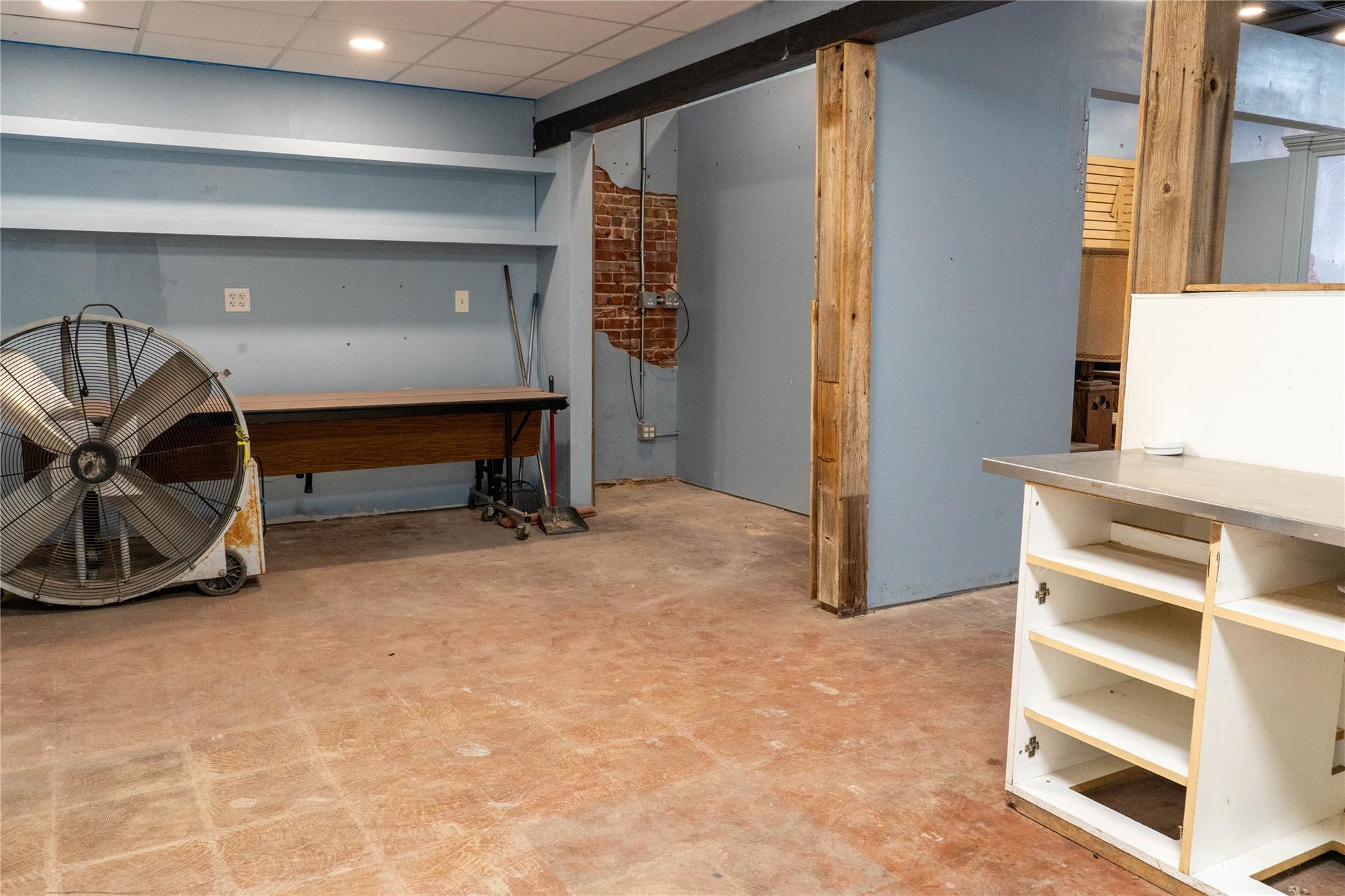 110 E Clark St E, Bartlett, TX 76511