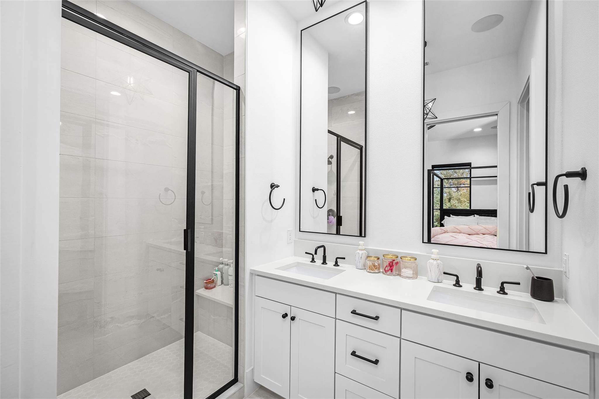 708 Watercliffe Dr, Leander, TX 78645