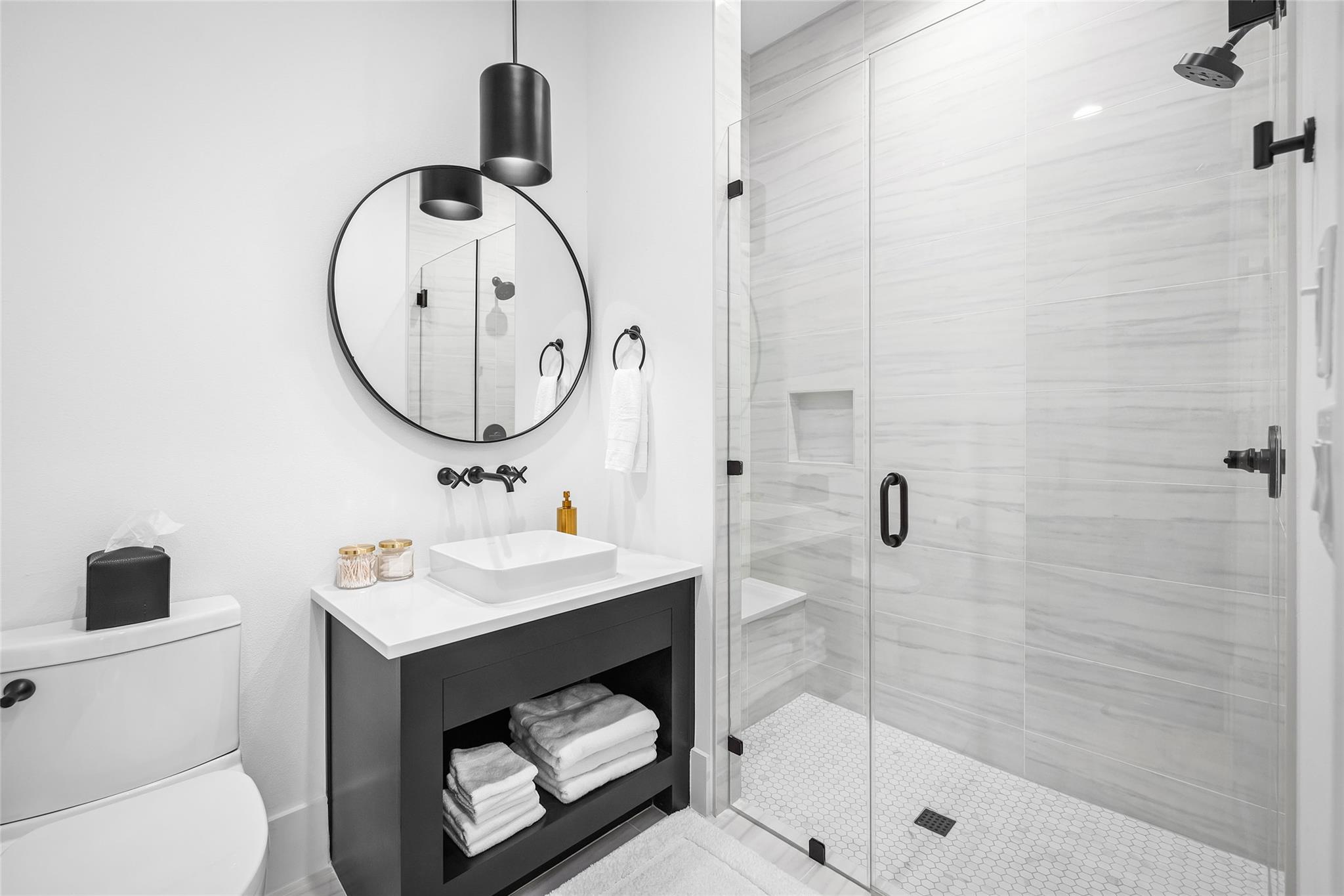 708 Watercliffe Dr, Leander, TX 78645