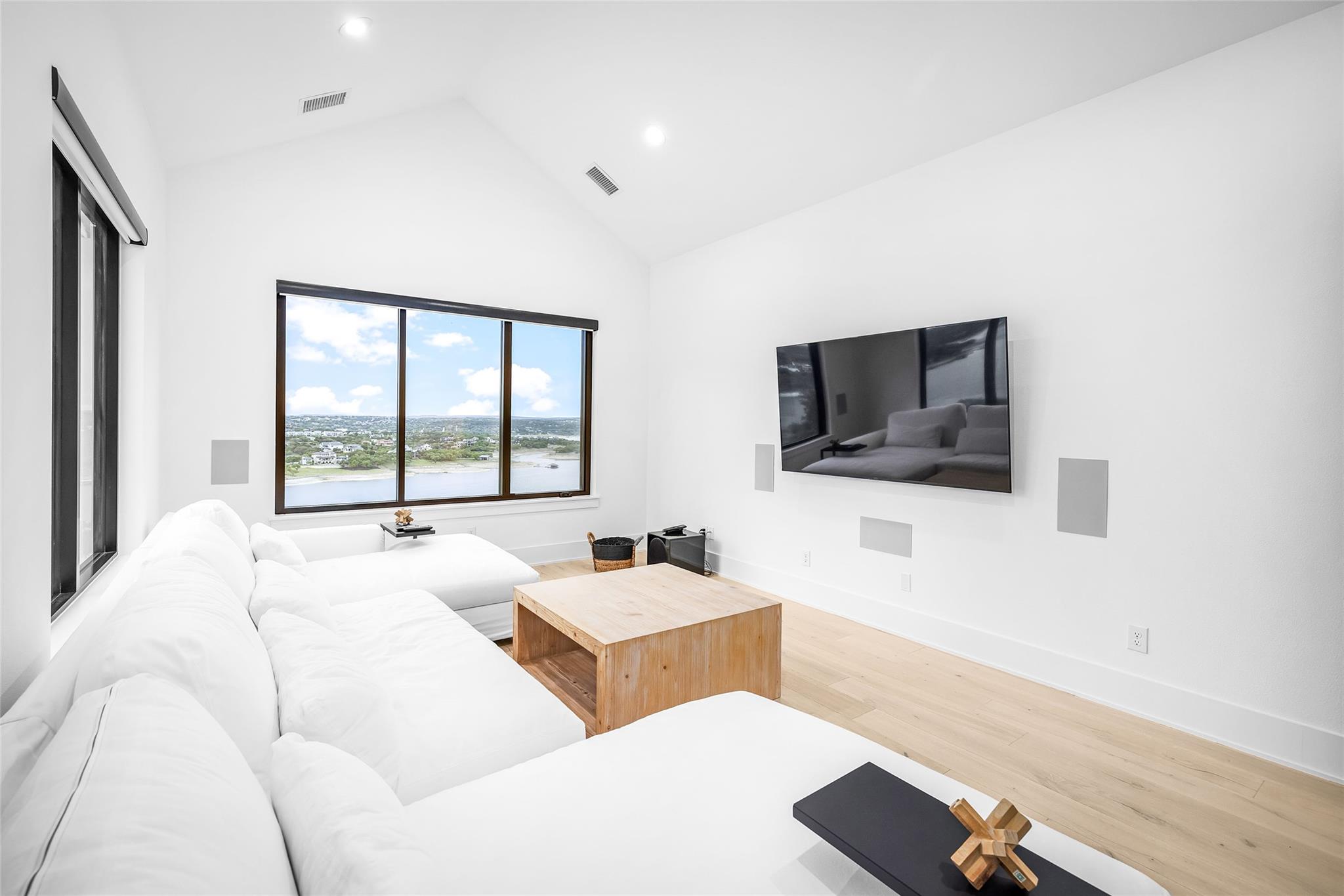 708 Watercliffe Dr, Leander, TX 78645