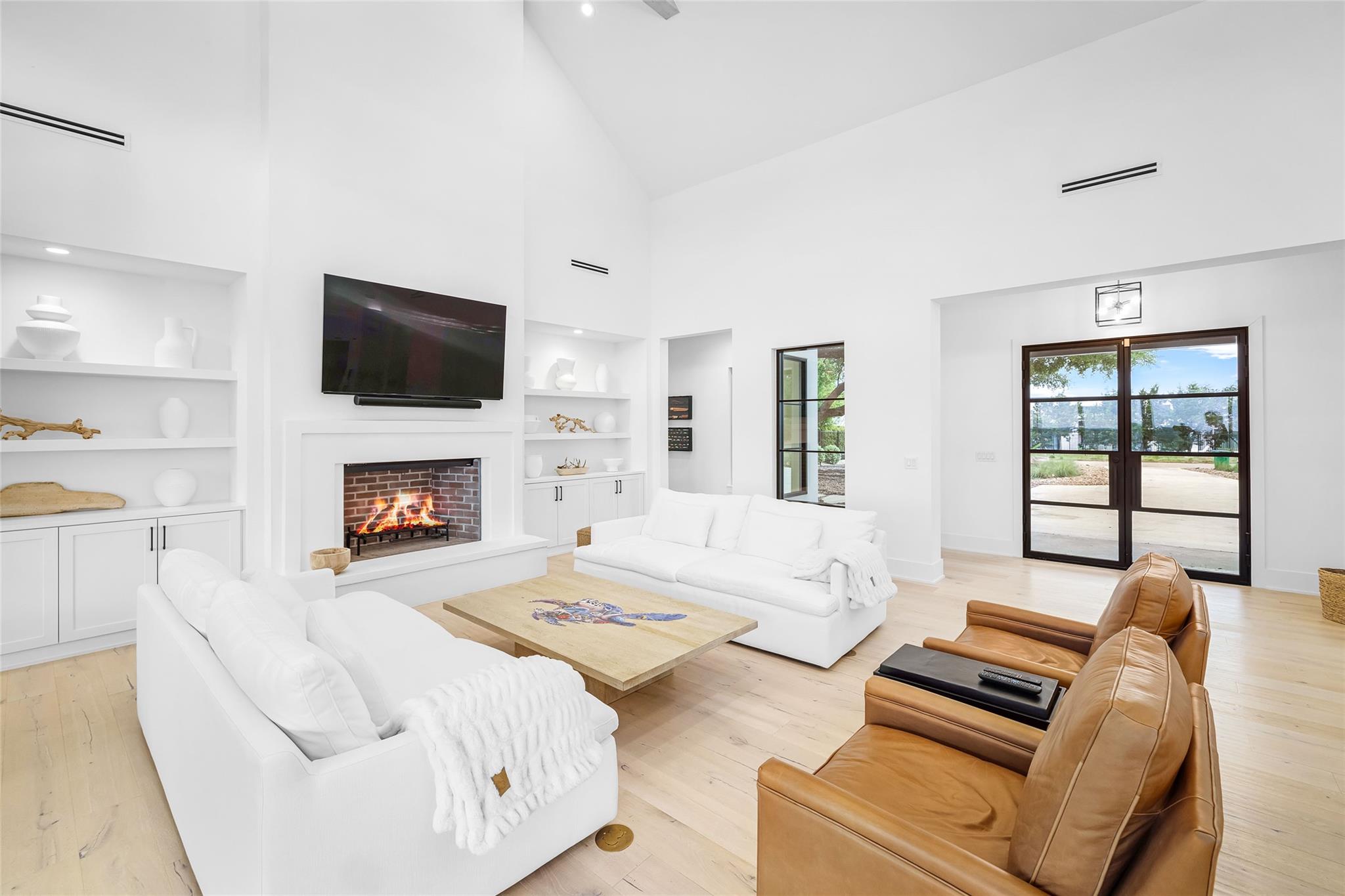 708 Watercliffe Dr, Leander, TX 78645