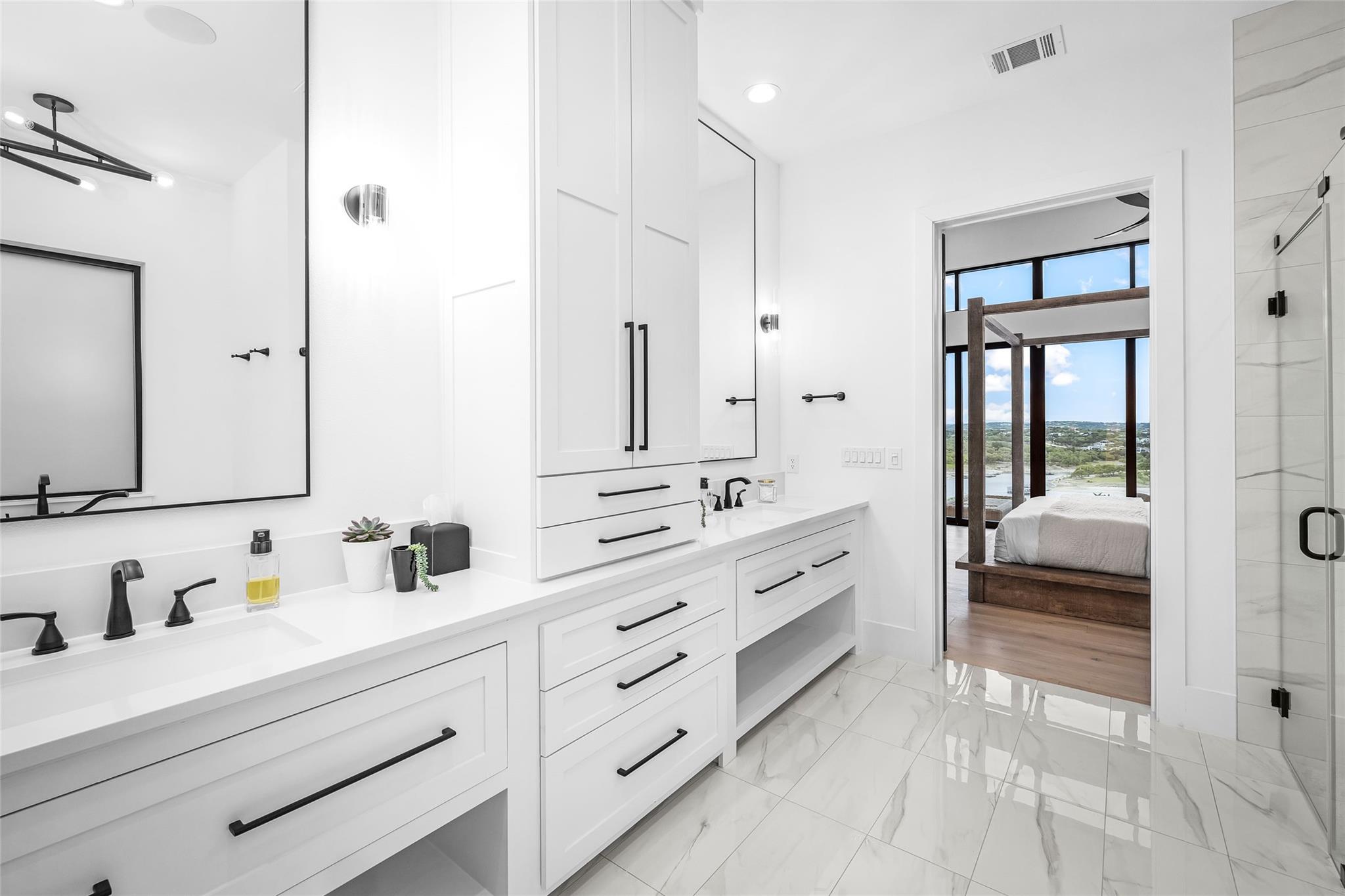 708 Watercliffe Dr, Leander, TX 78645