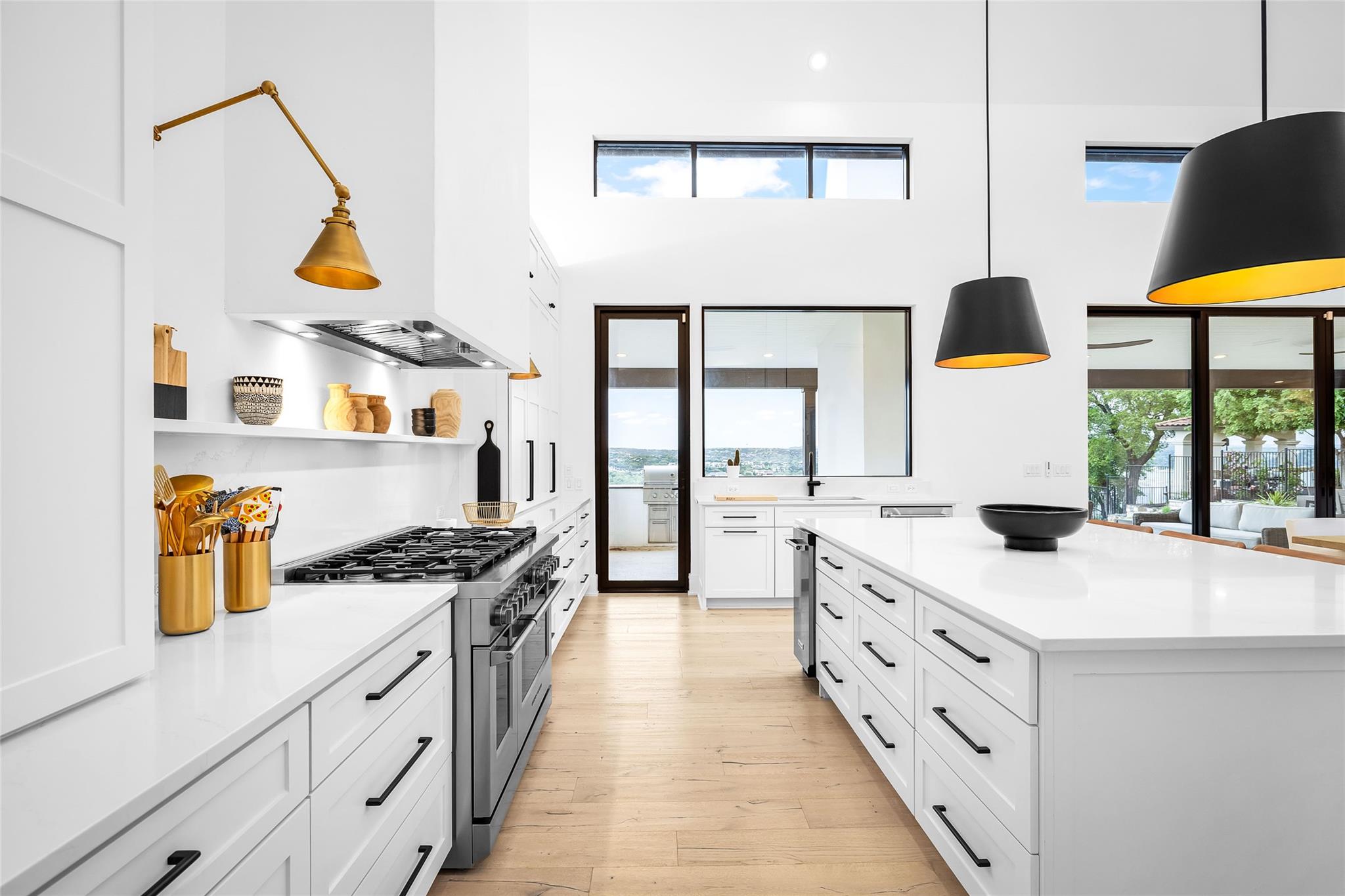 708 Watercliffe Dr, Leander, TX 78645