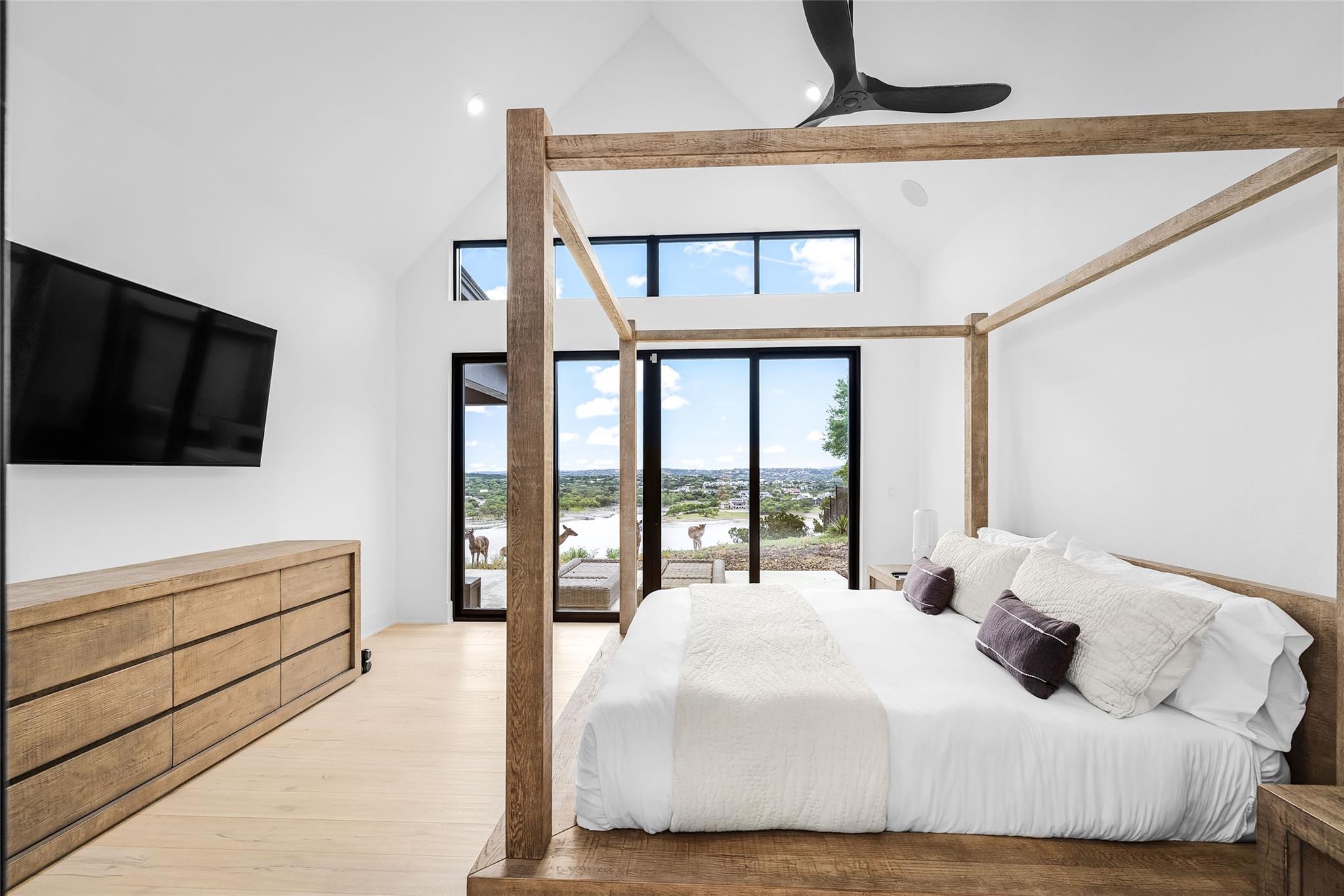 708 Watercliffe Dr, Leander, TX 78645