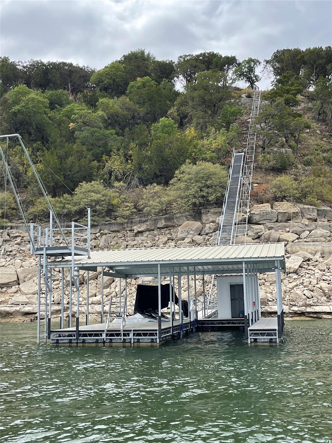 708 Watercliffe Dr, Leander, TX 78645