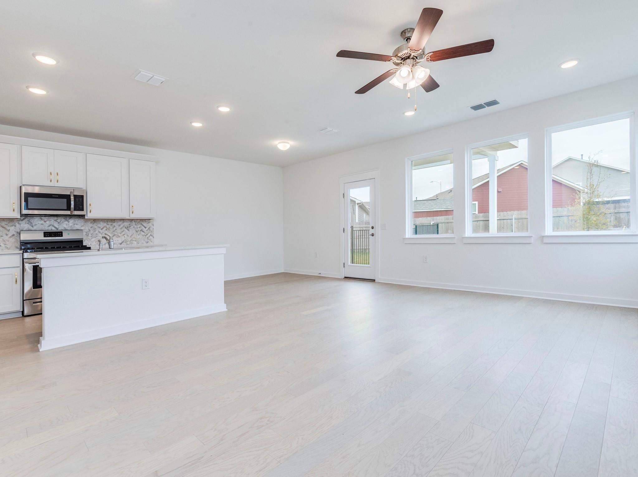 7209 Grenadine Bloom Bnd # B, Del Valle, TX 78617