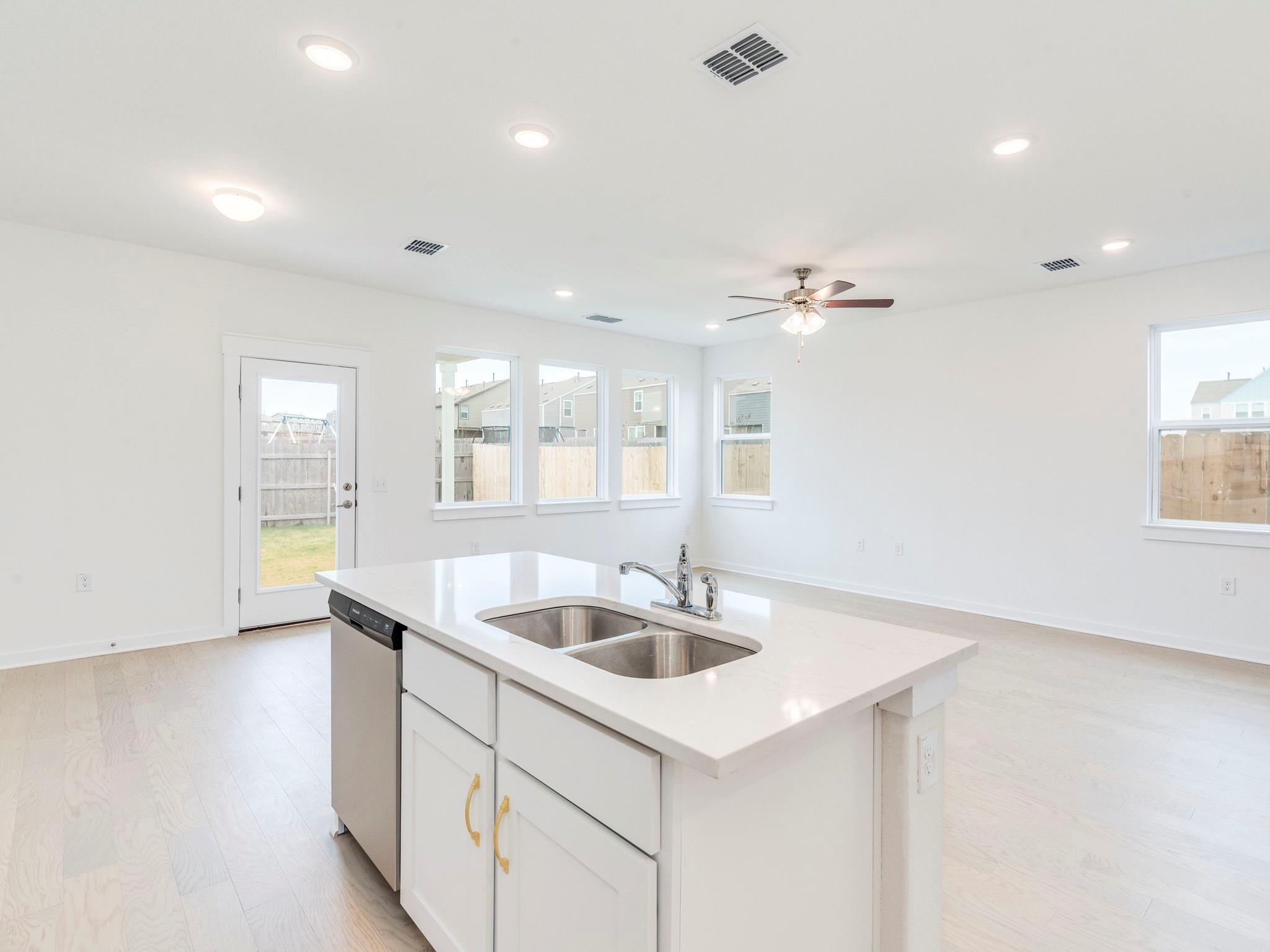 7209 Grenadine Bloom Bnd # B, Del Valle, TX 78617