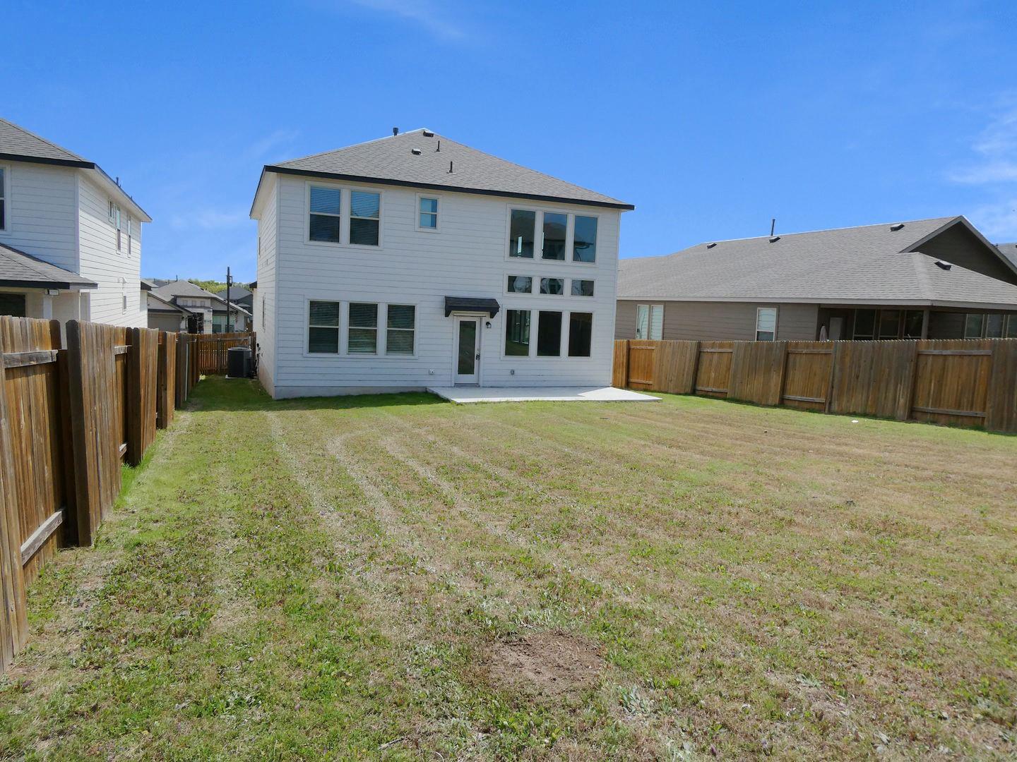 132 Caterpillar Ln, Georgetown, TX 78628