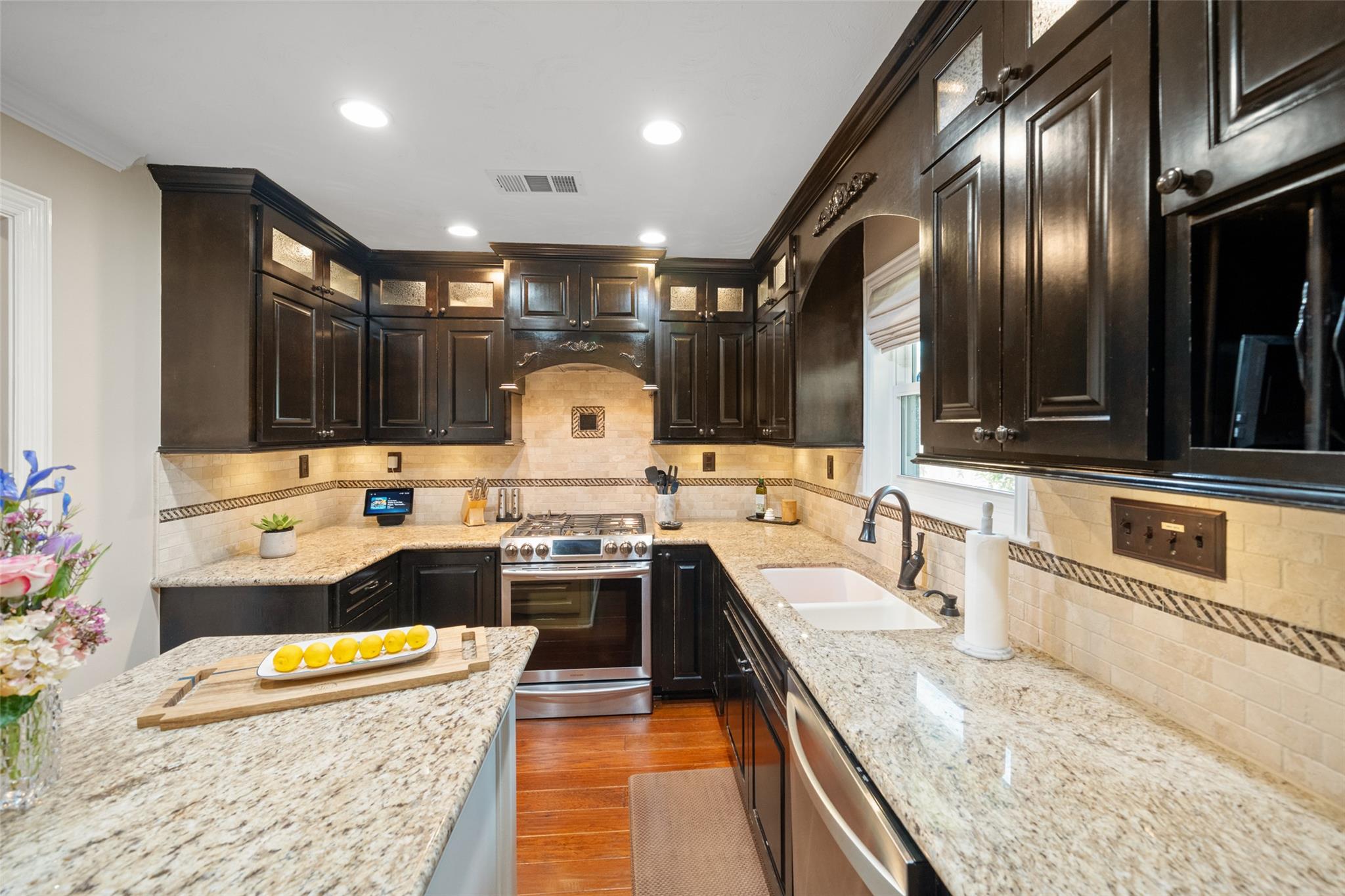 2523 Droxford Dr, Houston, TX 77008