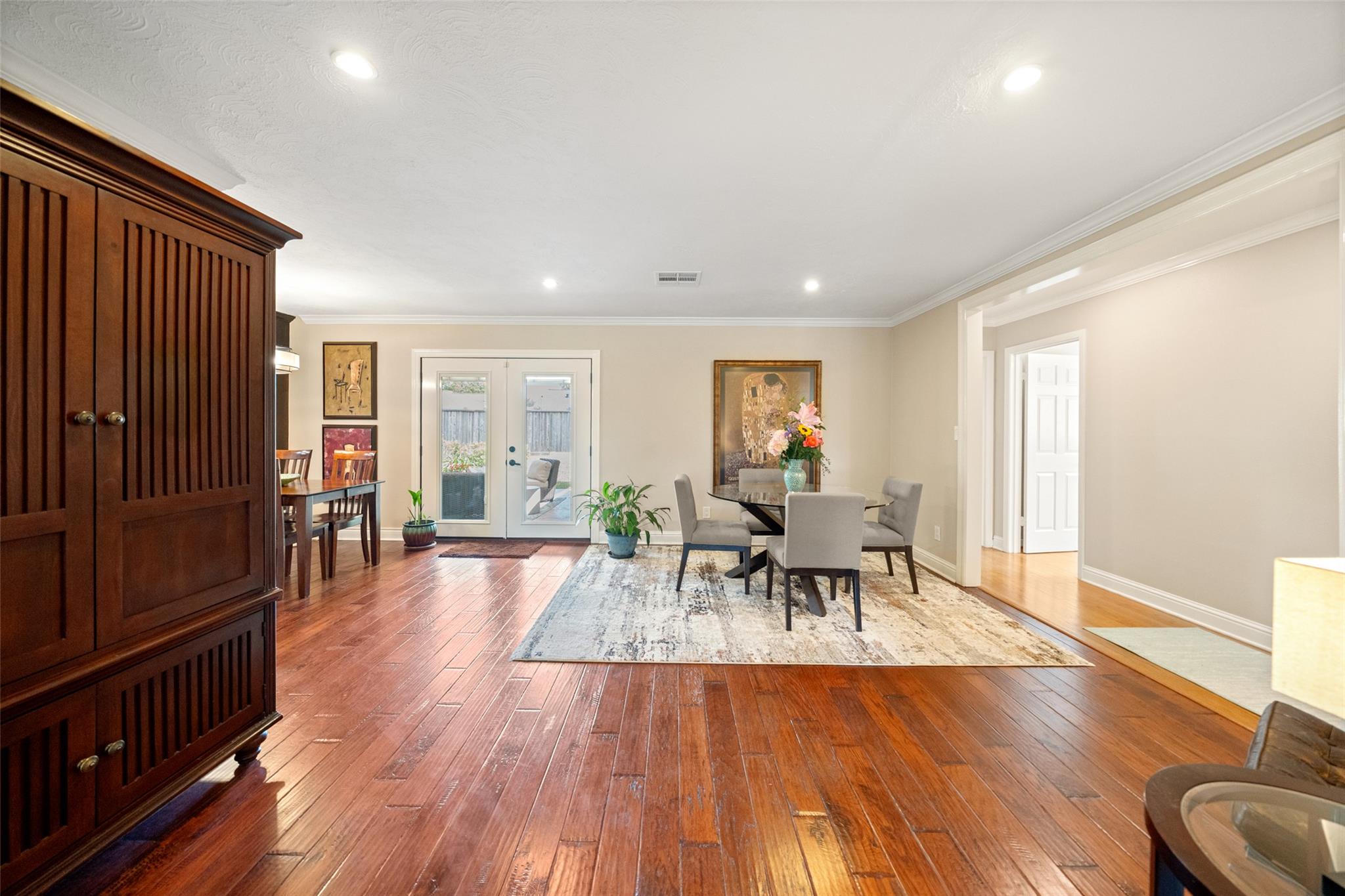 2523 Droxford Dr, Houston, TX 77008