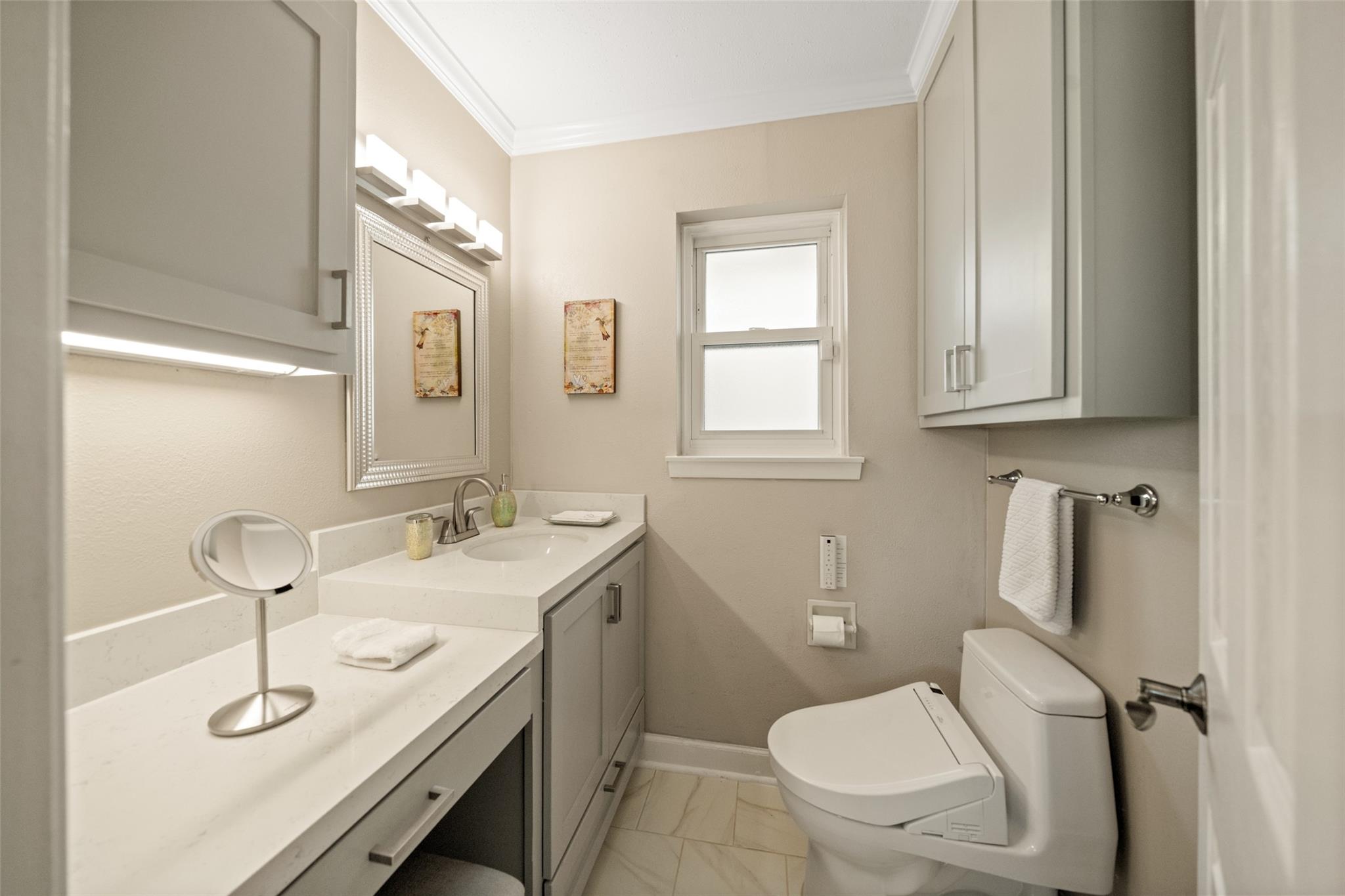 2523 Droxford Dr, Houston, TX 77008