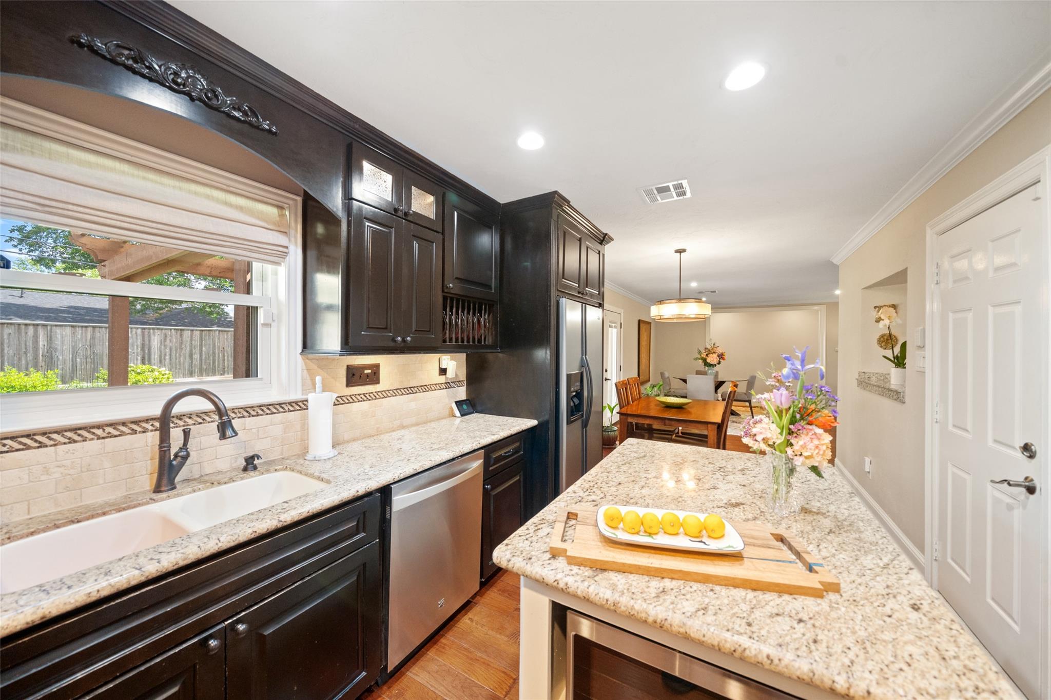 2523 Droxford Dr, Houston, TX 77008