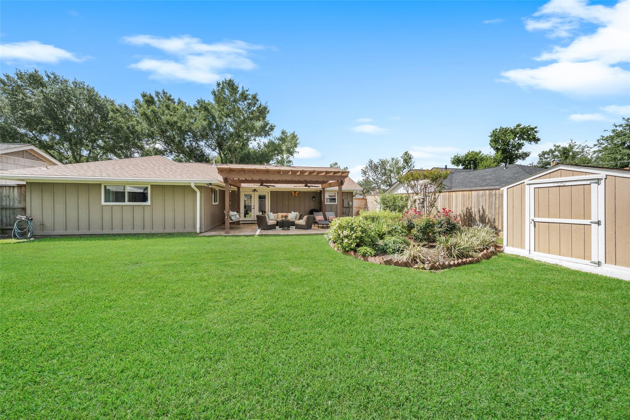 2523 Droxford Dr, Houston, TX 77008