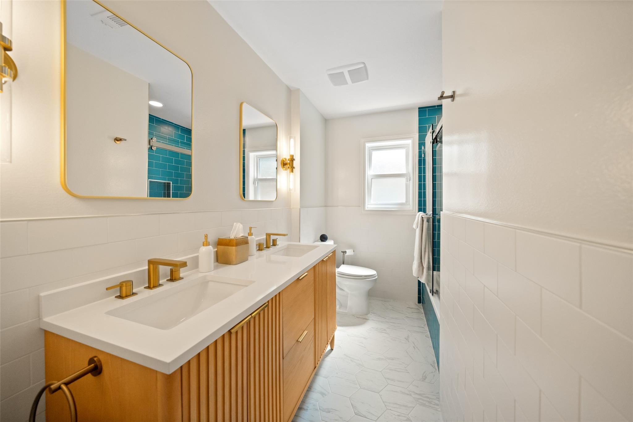 2523 Droxford Dr, Houston, TX 77008