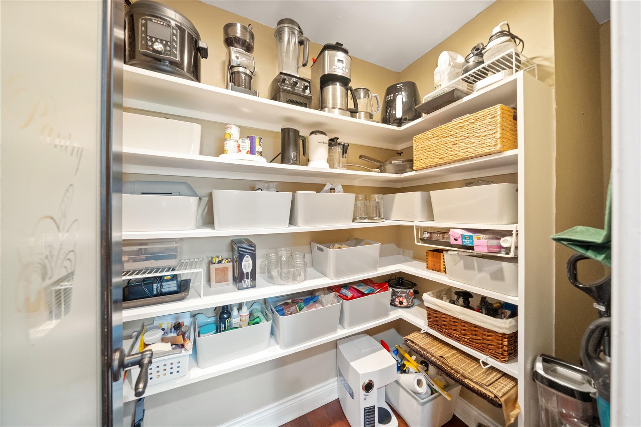 2523 Droxford Dr, Houston, TX 77008