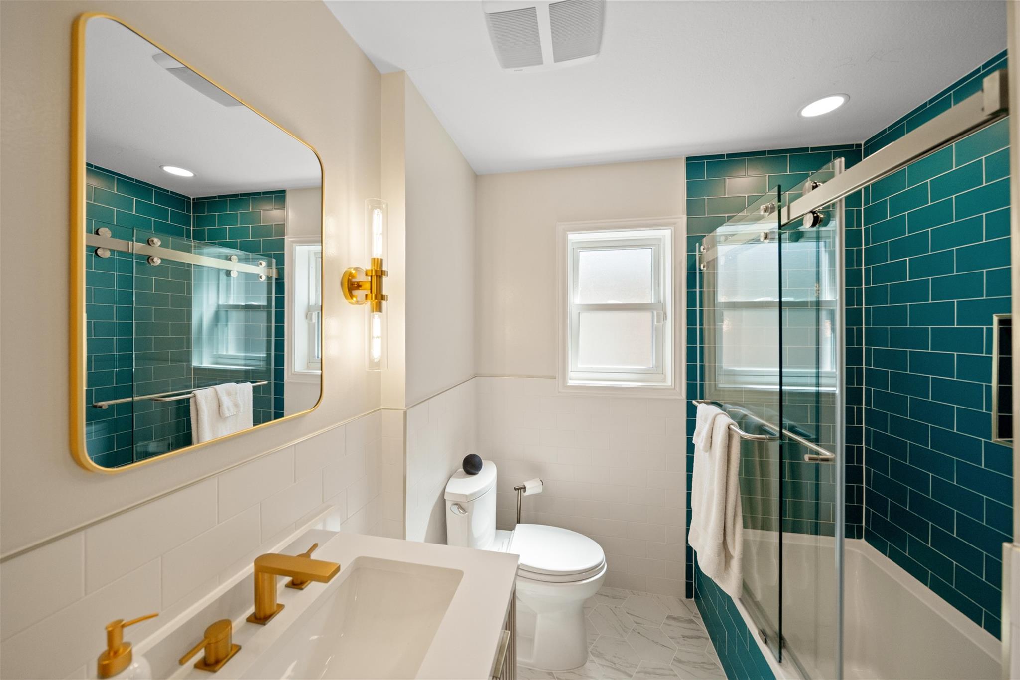 2523 Droxford Dr, Houston, TX 77008