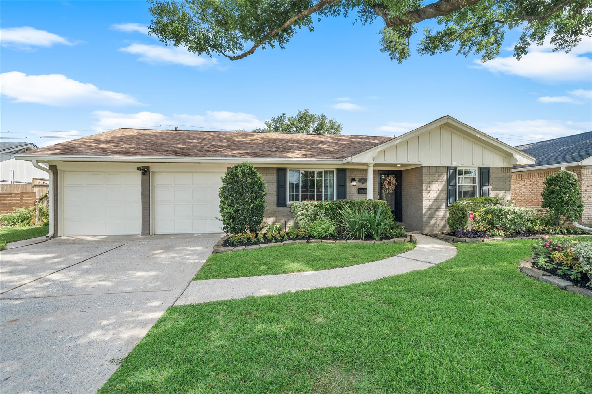 2523 Droxford Dr, Houston, TX 77008